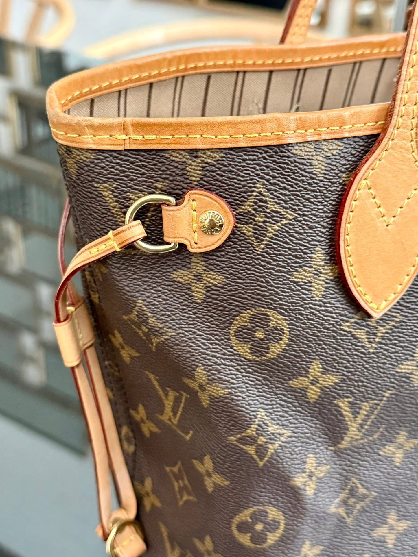 Neverfull PM in Monogram with Dustbag 🗓️ Year: 2009