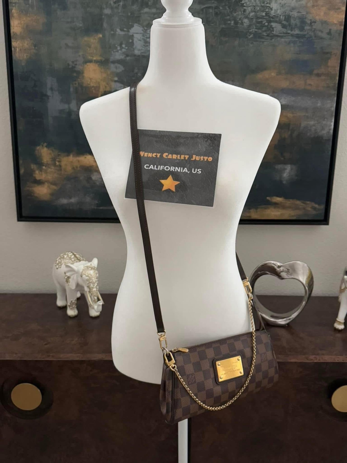 Eva Clutch in DE with Dustbag,Box and Paper bag
🗓️ Year: 2015