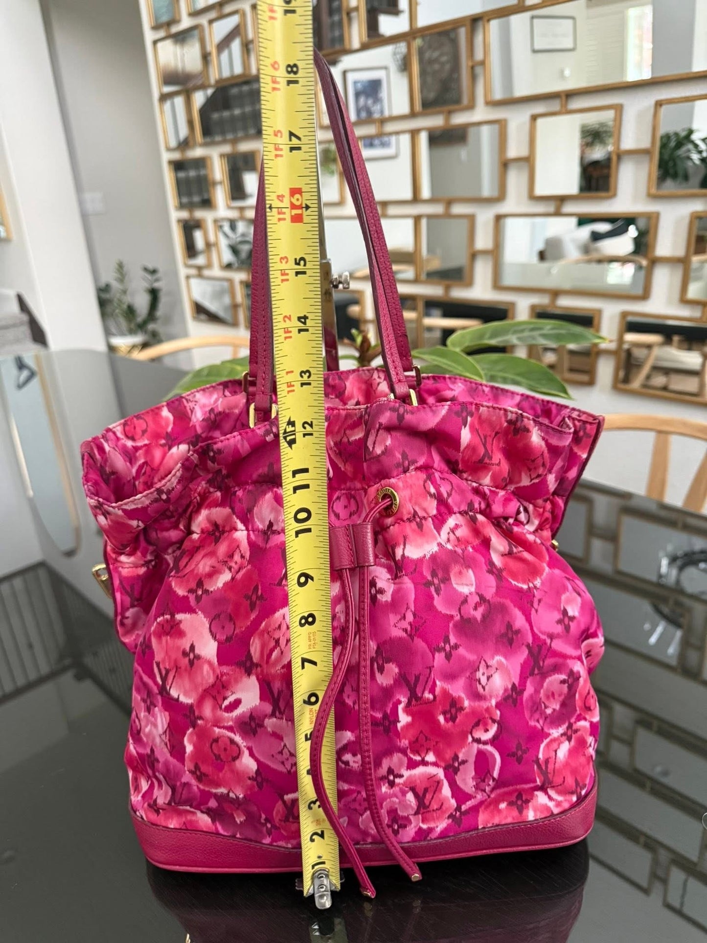 Ikat Floral Noefull MM with Original Strap and Dustbag 📅 Year: 2012