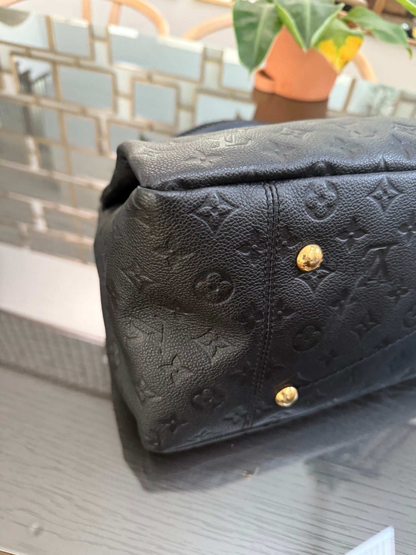 Artsy MM Empriente Black with Dustbag - 📅 Microchip and Authenticated