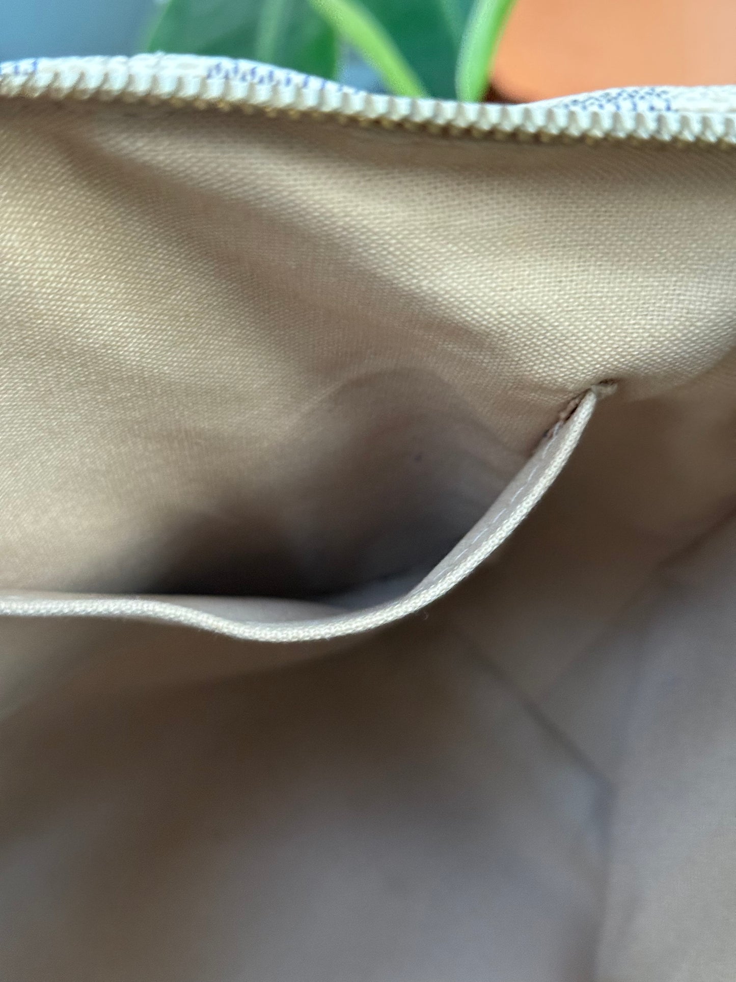 Totally PM Azur with Dustbag 📅 Year: 2011