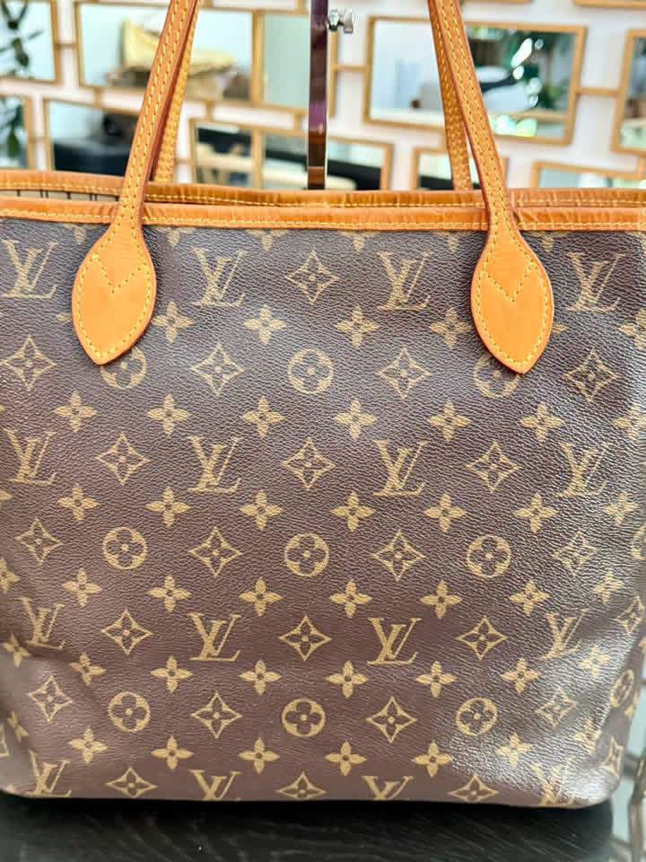 Neverfull MM in Monogram with Insert Organizer 🌺 📅 Year: 2015