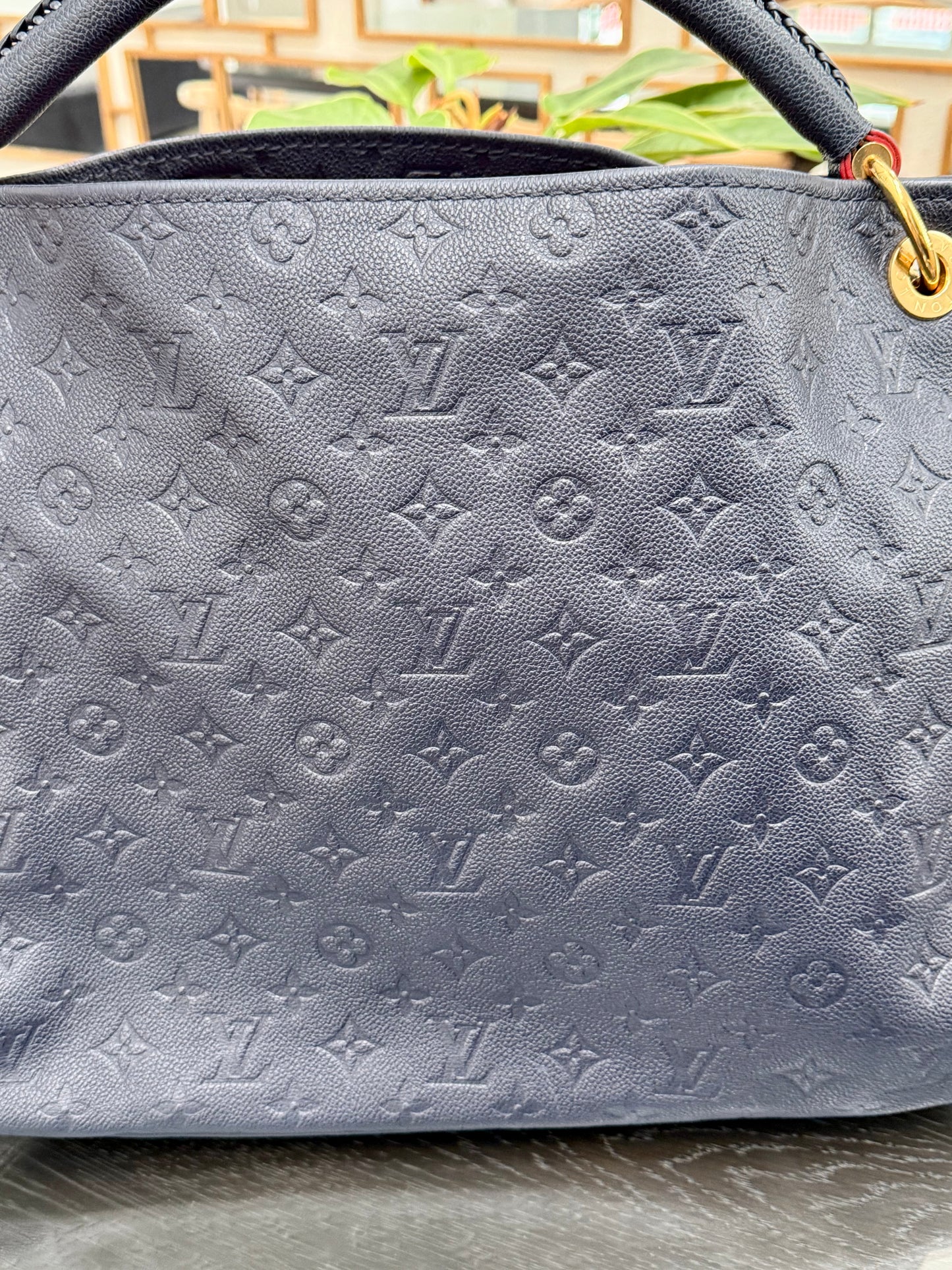 Artsy MM Empriente in Navy Blue with Dustbag- 📅 Year: 2020