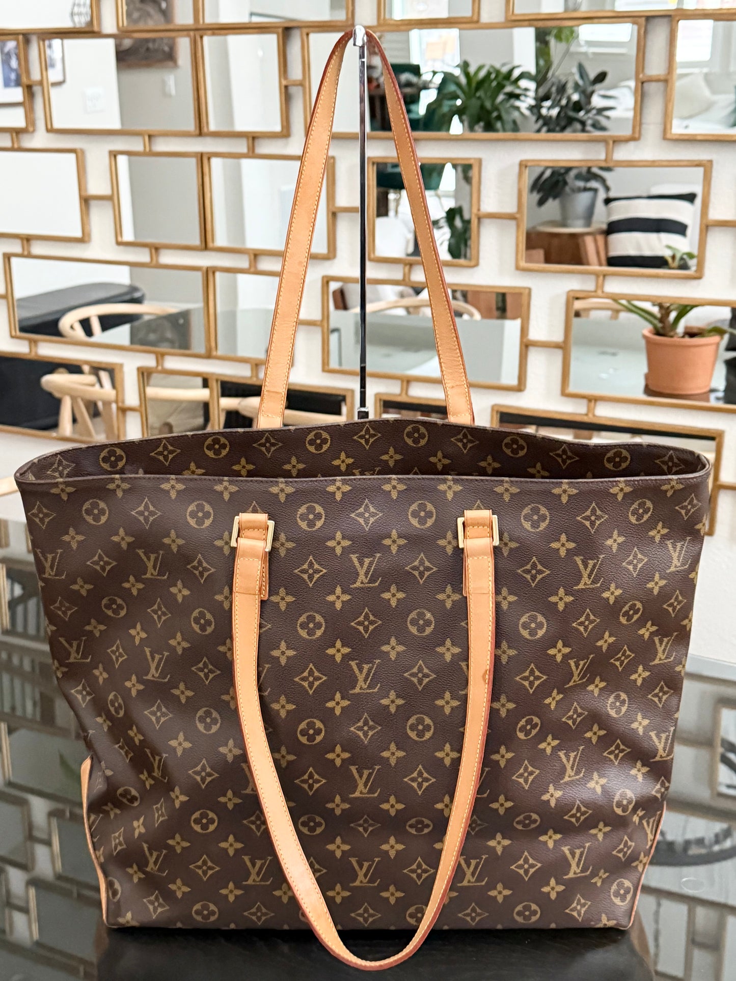 Cabas Alto in Monogram 🗓️ Year: 2002