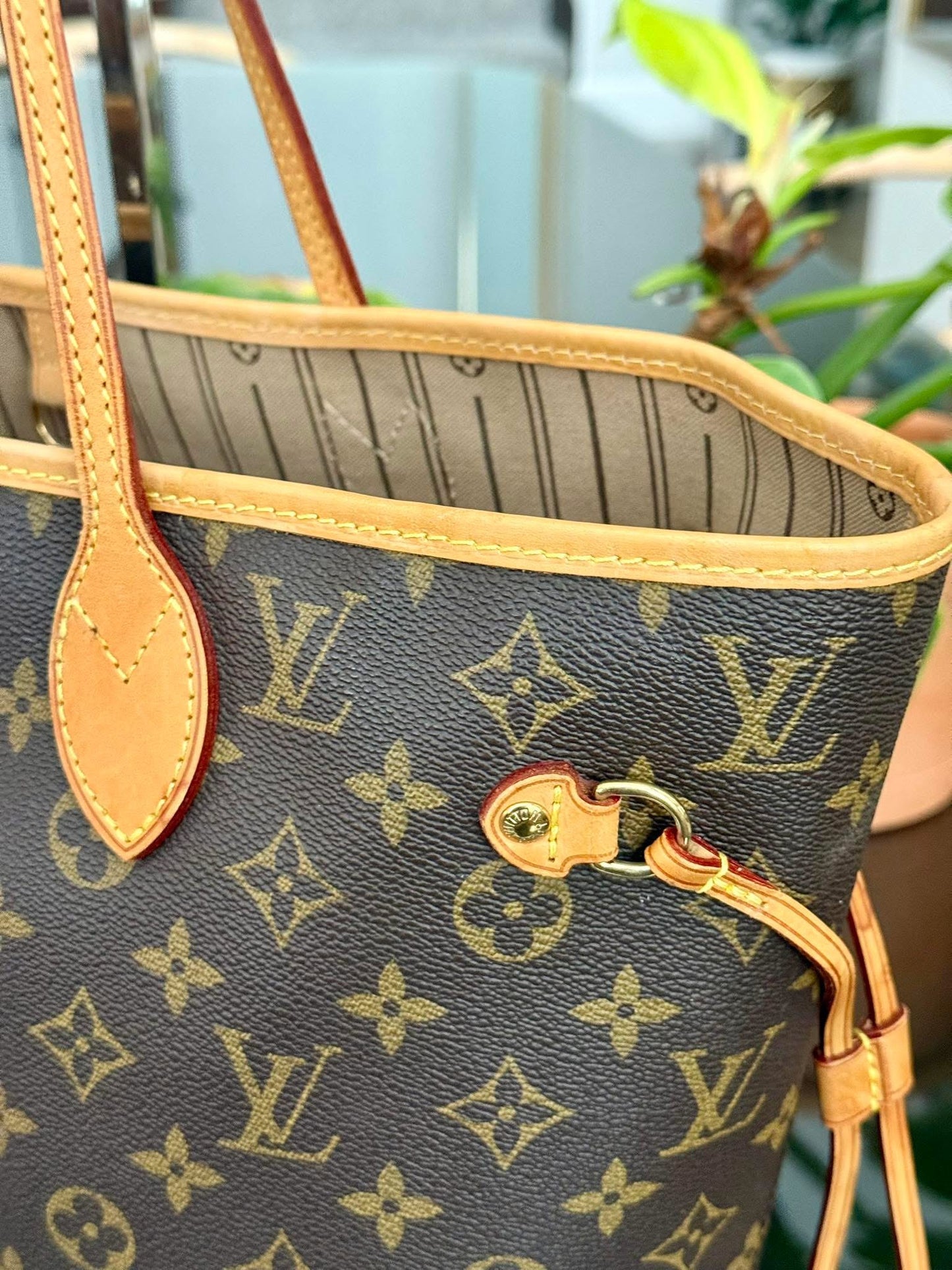 Neverfull MM Monogram with Dustbag and Non branded Twilly🌺 📅 Year: 2011