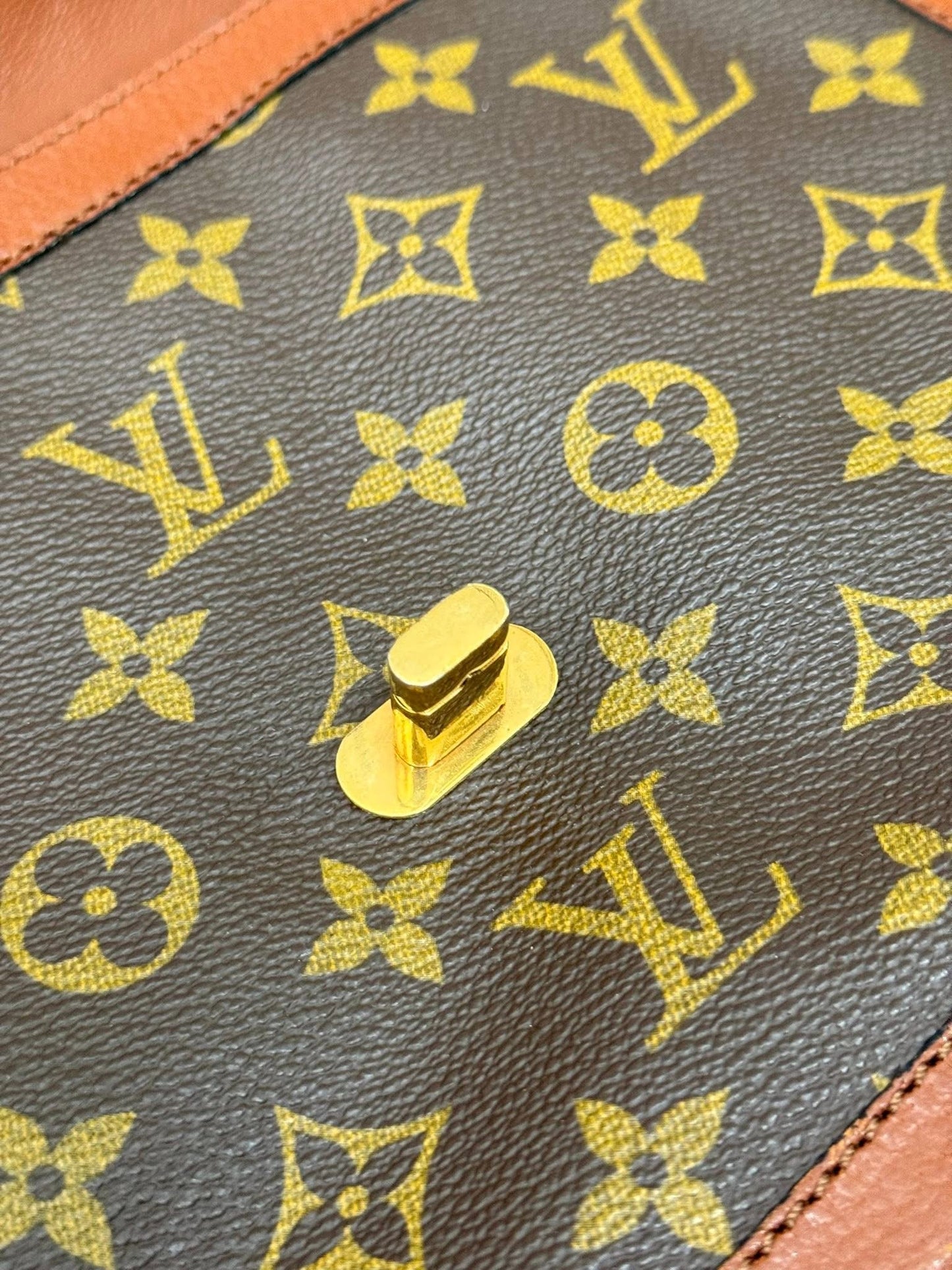 Monogram Sac Vendome 2 Way Bag -🗓️ Pre Date Code