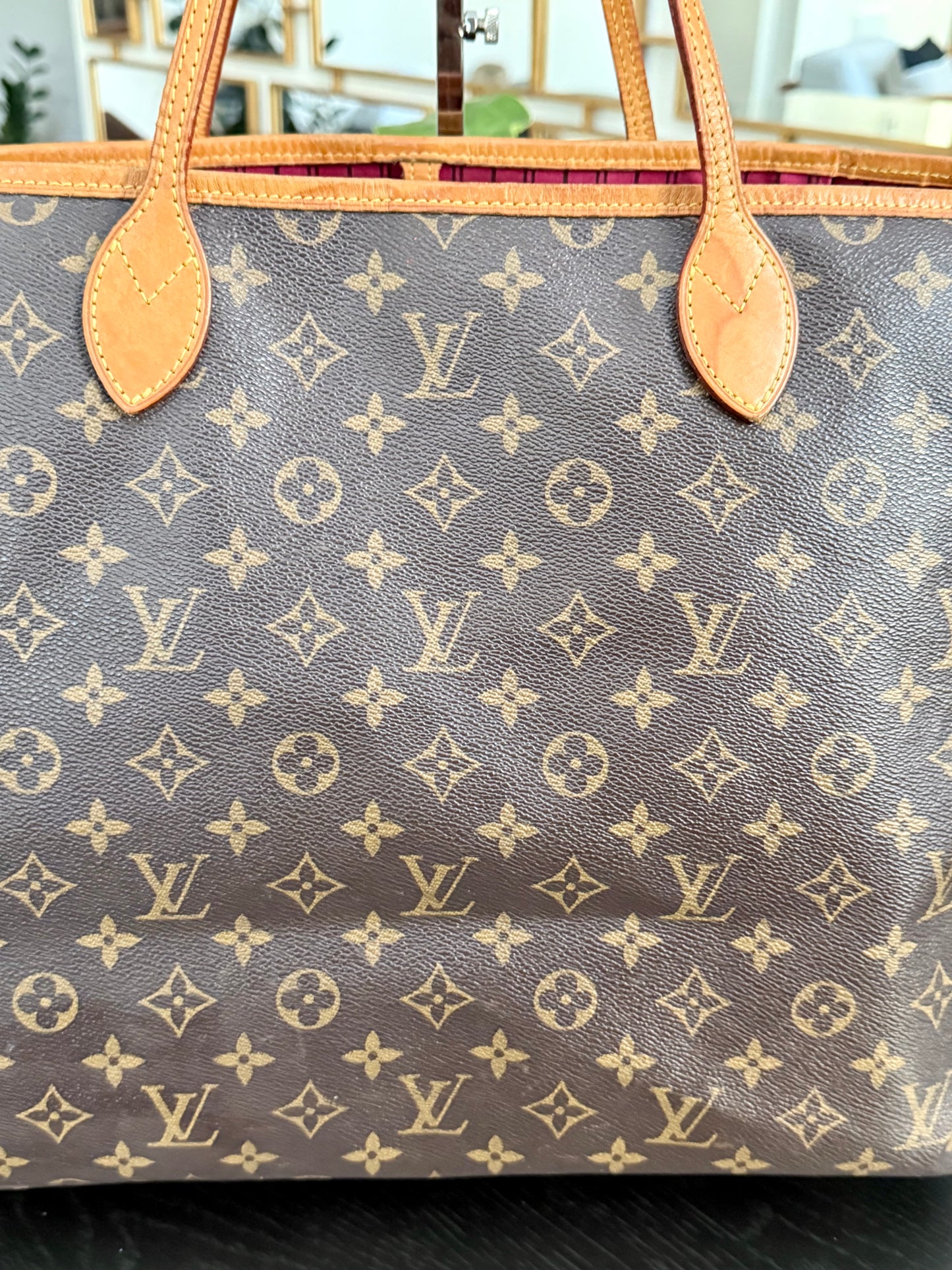 Neverfull GM in Peony with Dustbag 🗓️ Year: 2016