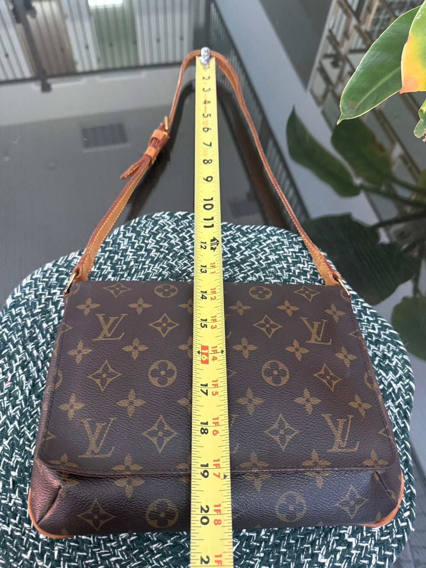 Monogram Musette Tango Shoulder Bag 📅 Year 1999