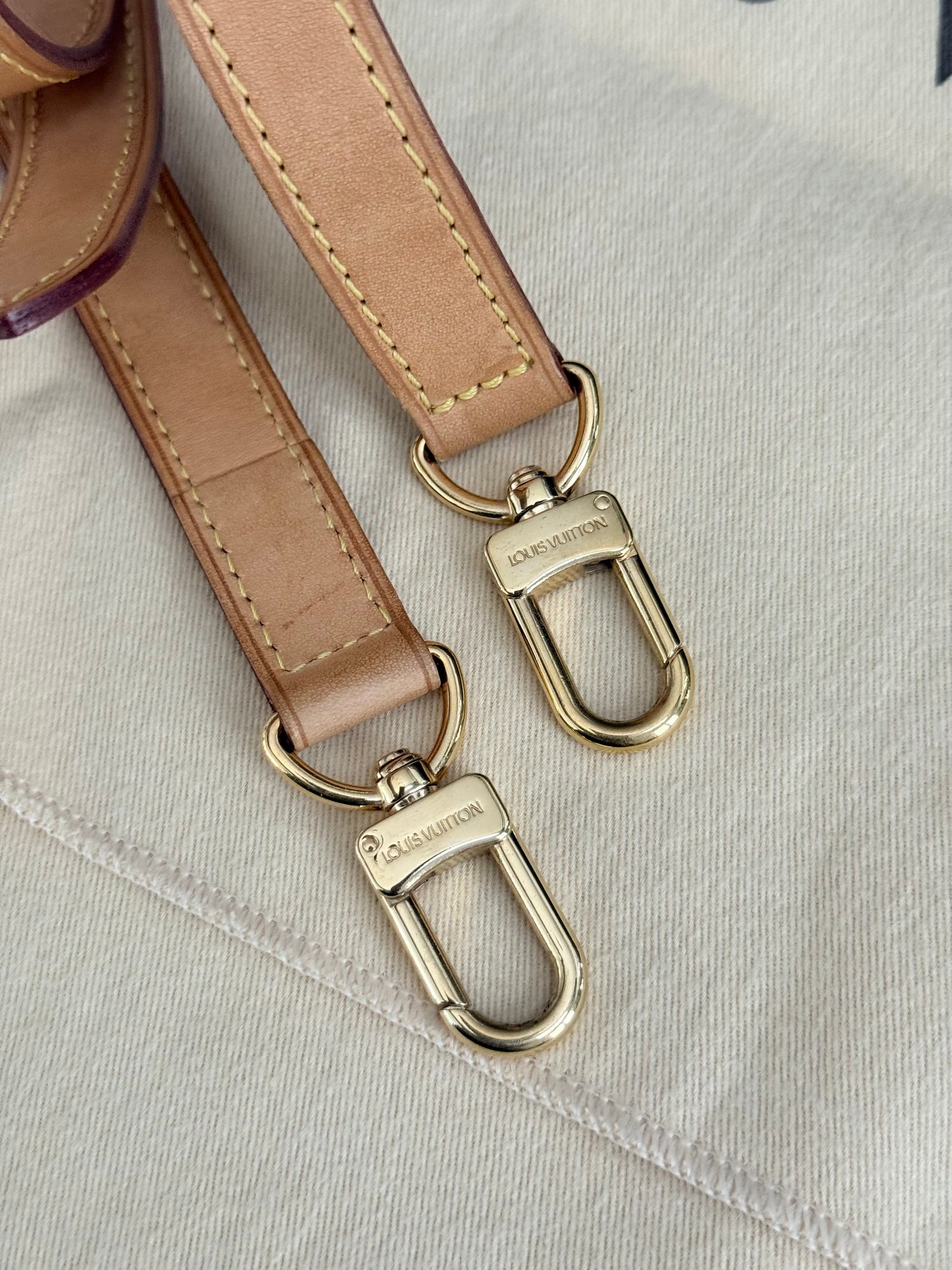 Speedy 40 Bandoulier in Monogram with Lock 🔐, Key and Dustbag 🗓️ Year: 2012