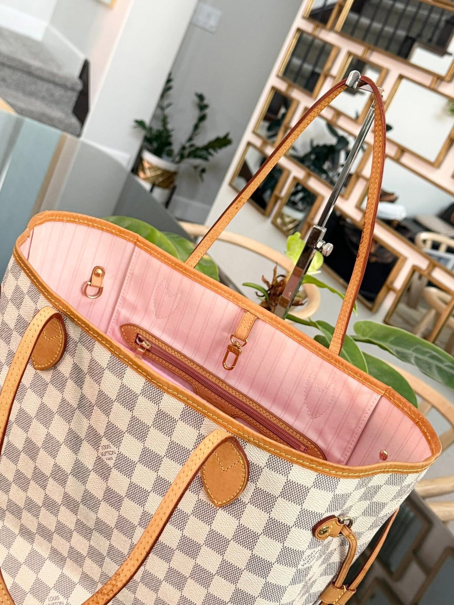 Neverfull MM Azur in Rose Ballerine with Dustbag and Insert Organizer 📅 Year: 2017