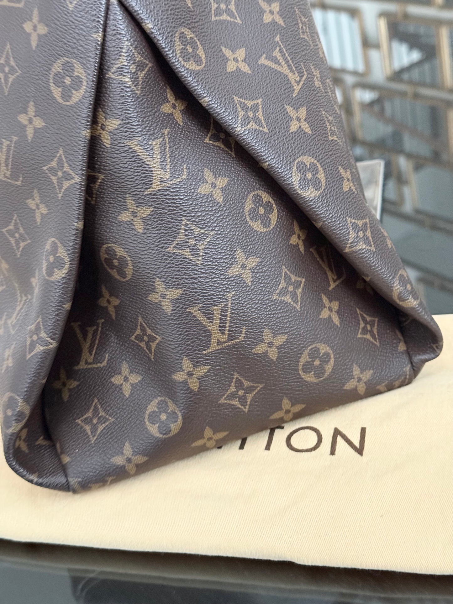 Artsy MM with Dustbag and Insert Organizer - 📅 Year: 2010