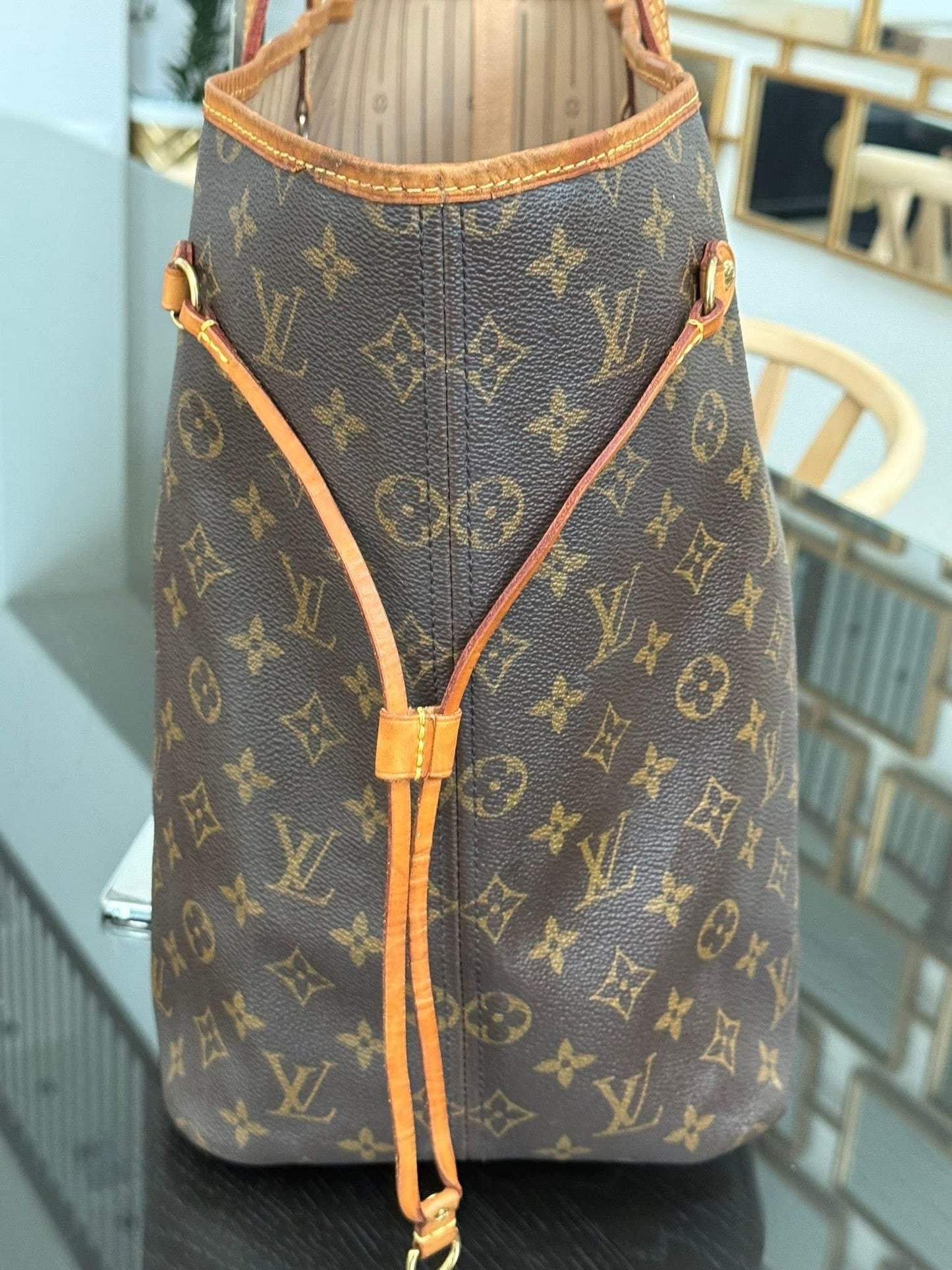 Neverfull GM with Dustbag and Insert Organizer 🗓️ Year: 2008