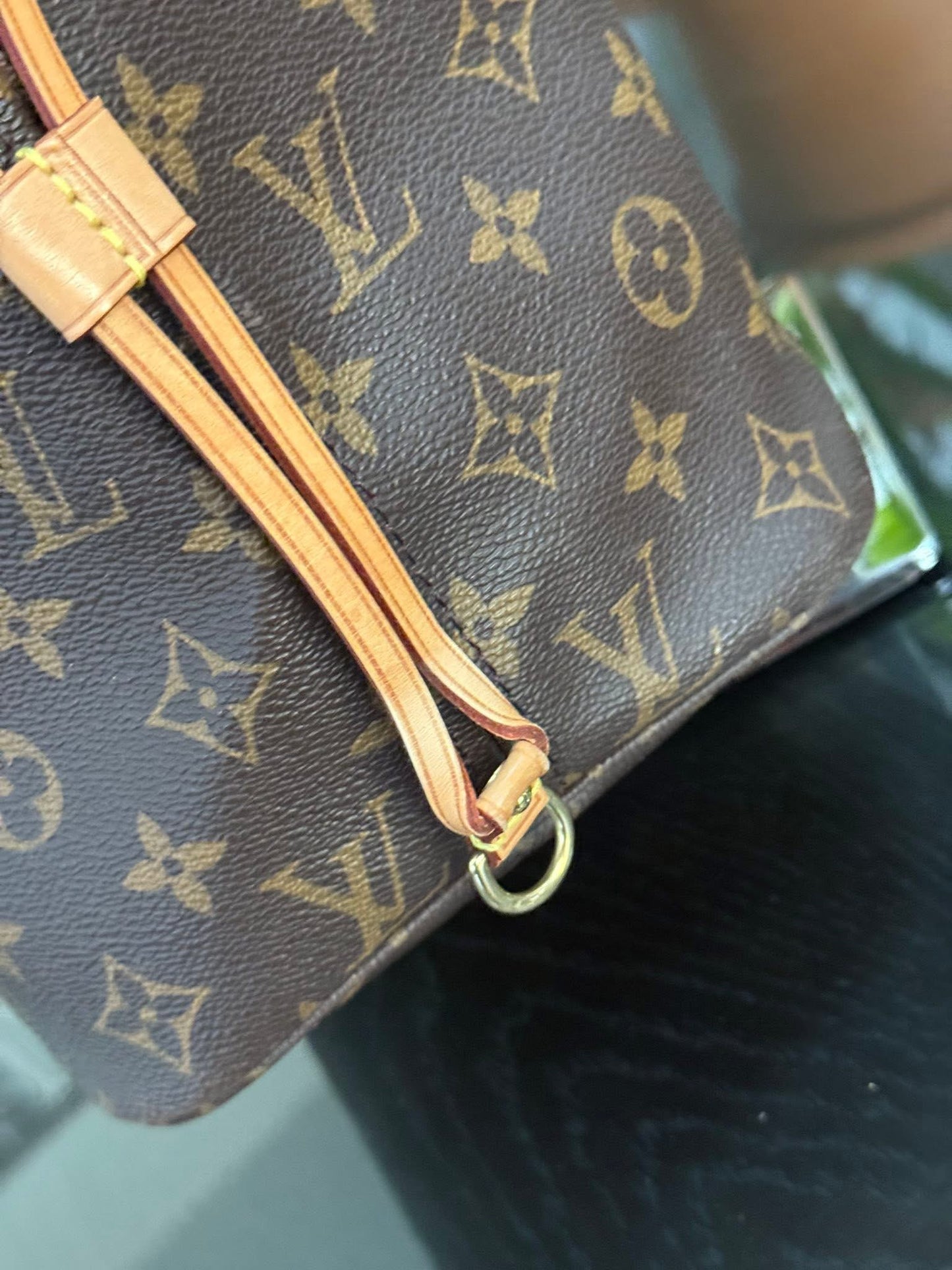 Neverfull MM Monogram in Cerise interior with Dustbag and Insert Organizer 🌺 📅 Year: 2018