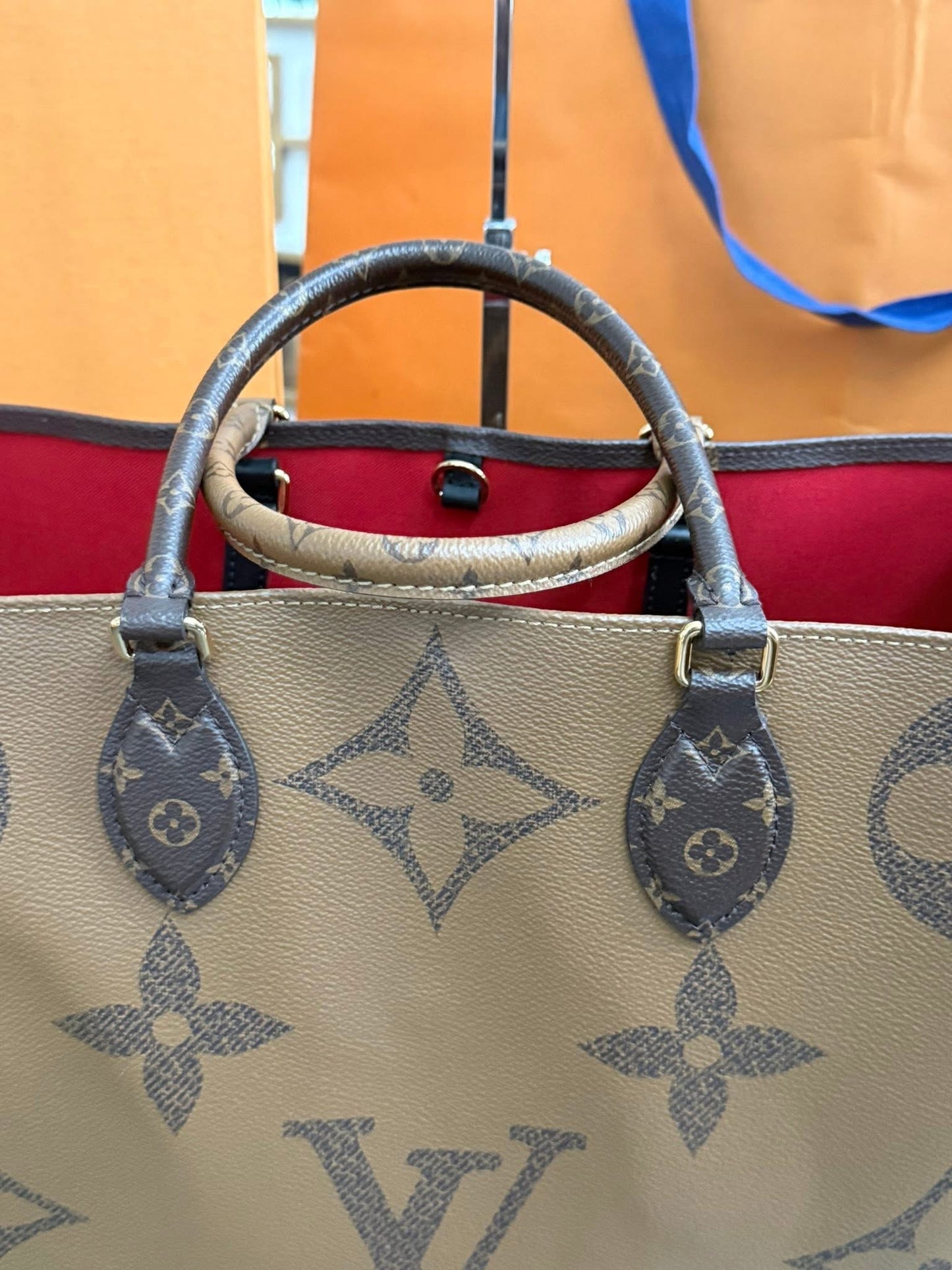 On The Go GM in Monogram Reverse with Dustbag, Insert Organizer, Box and Paper bag 🌺 -Microchip