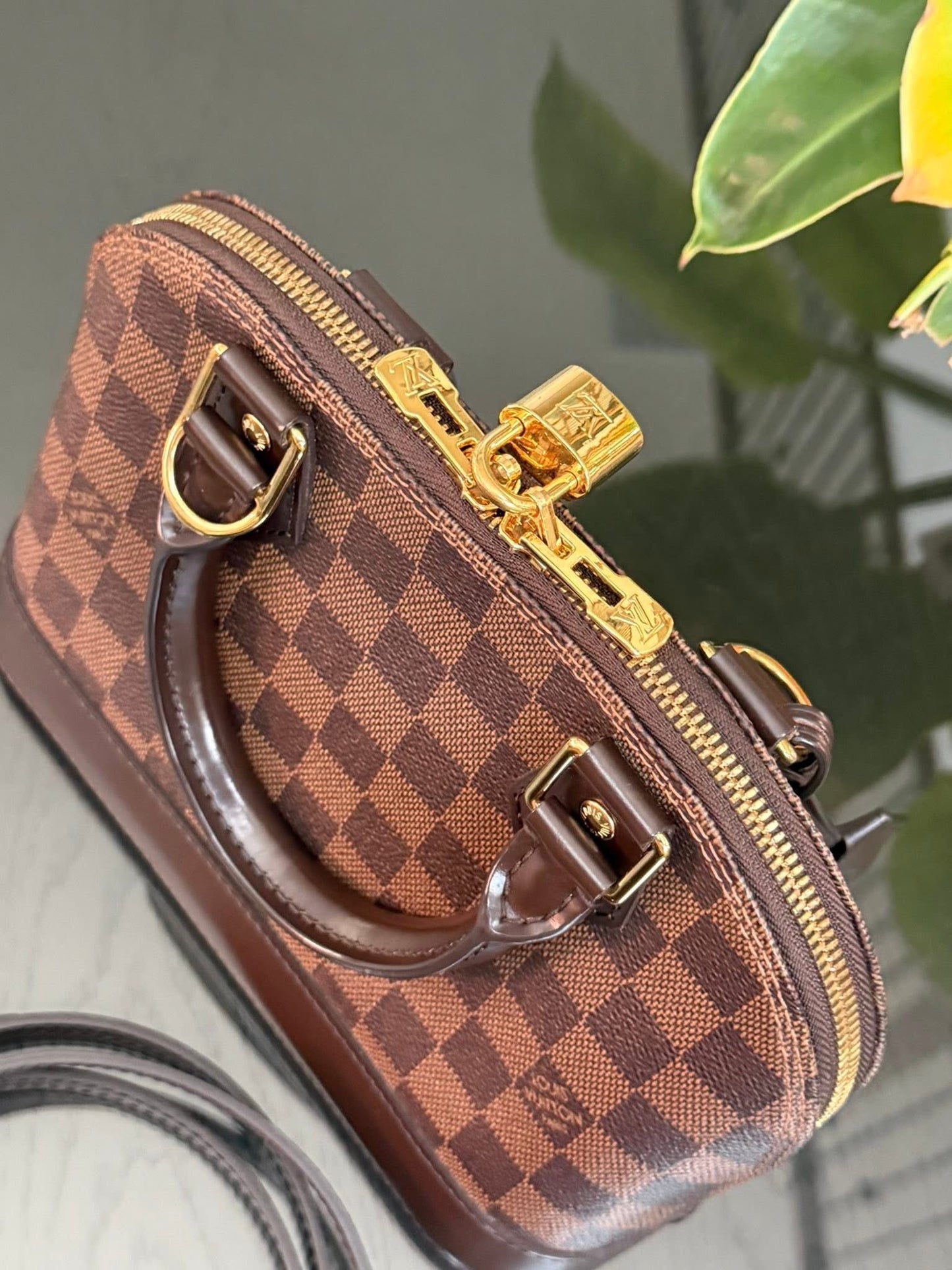 Alma BB in DE with Clochette, Lock 🔐 key, Original Strap, Box Dustbag, Paper bag and Insert Organizer 🗓️ Year: 2017-