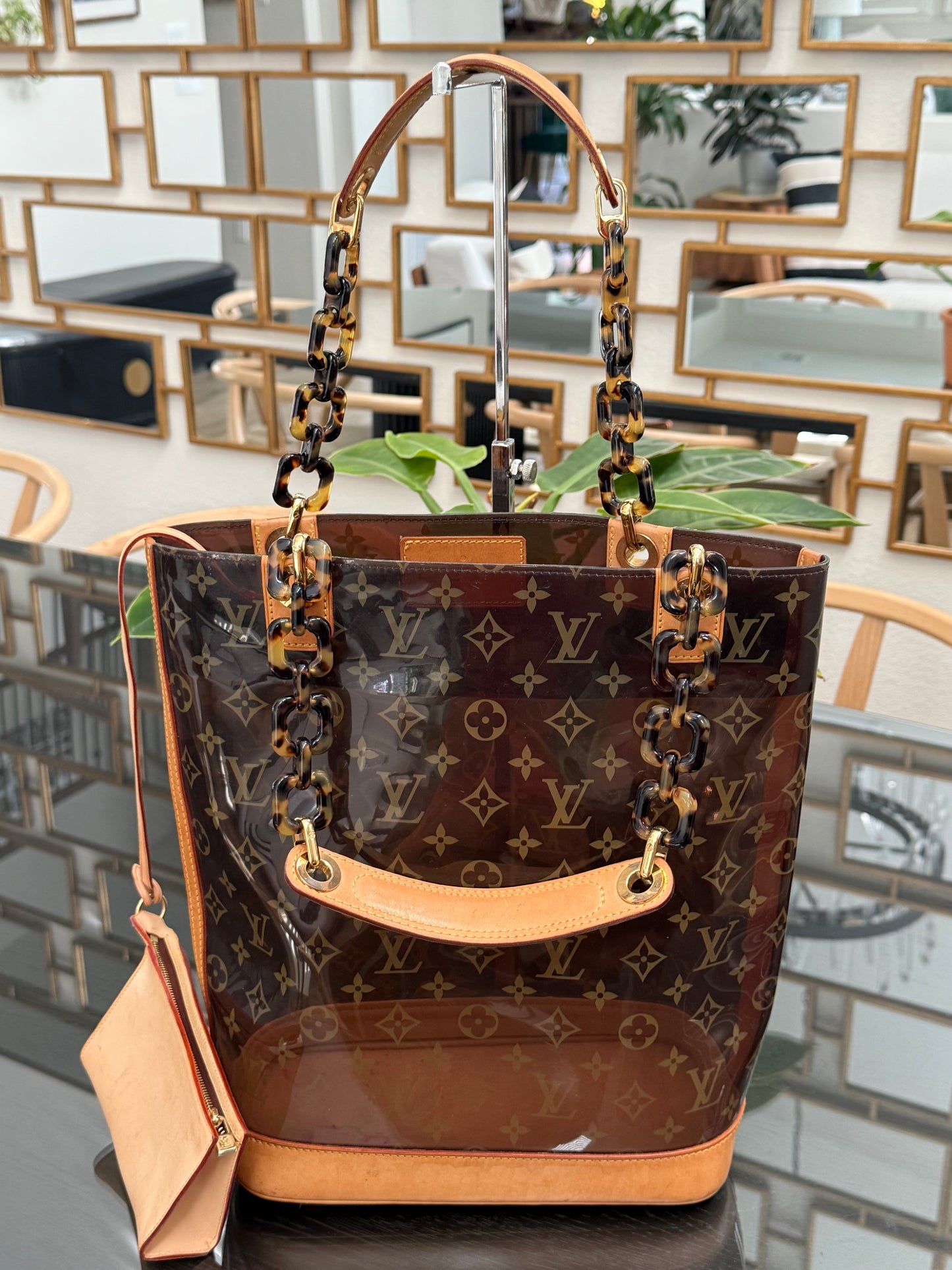 Sac Ambre Vinyl MM Bucket with Pouch 📅 Year: 2003