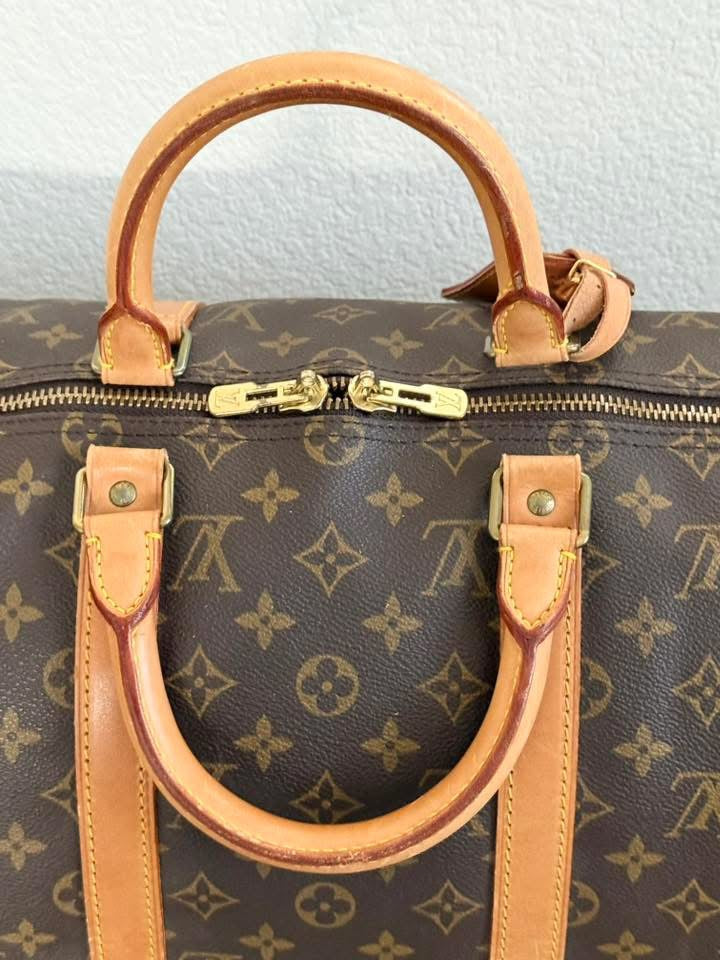 Keepall 50 Bandoulier with Original Strap, Luggage tag and Poignet  📅 Year: 1990