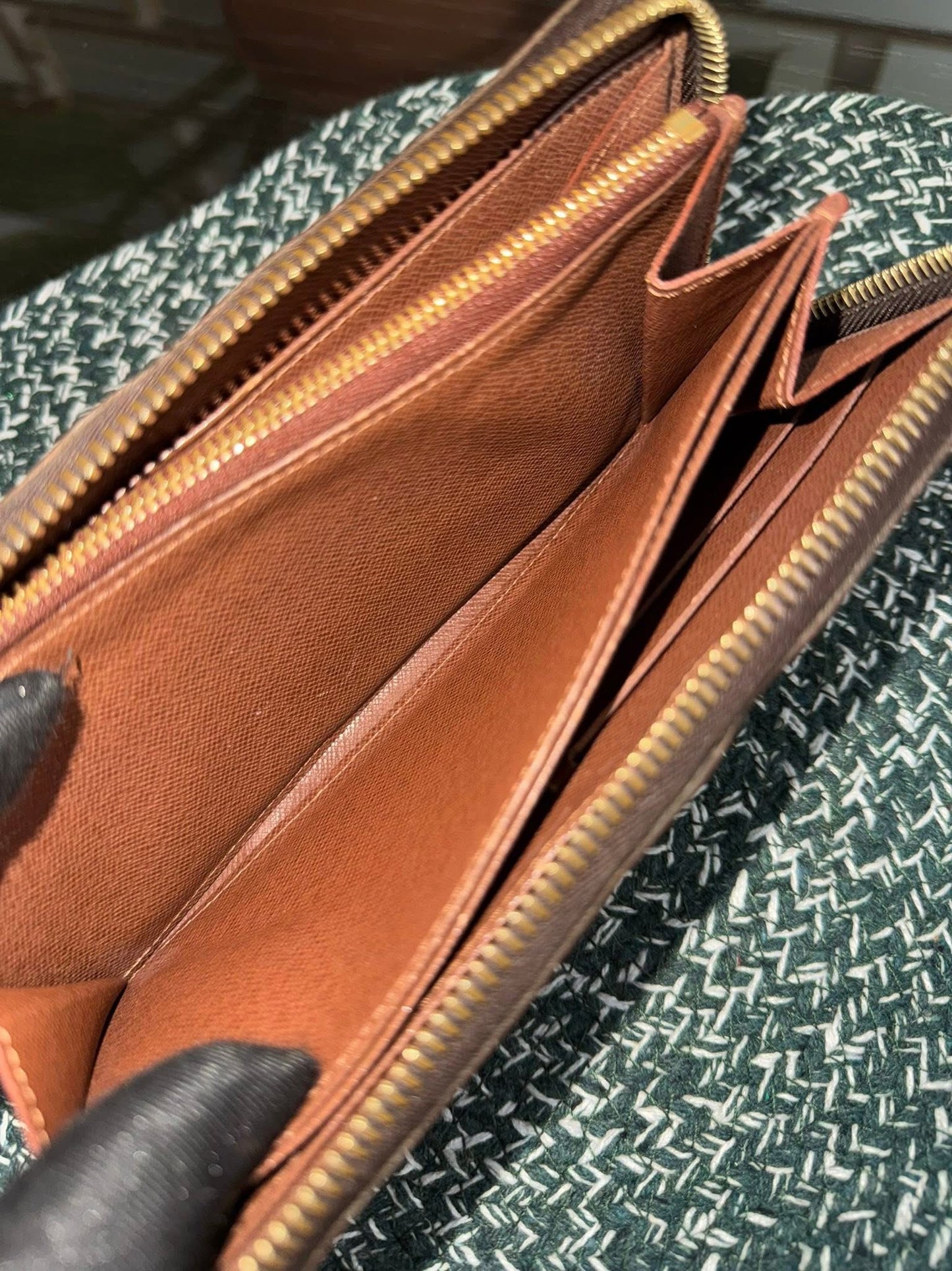 Monogram Zippy Long Wallet 🗓️ Year: 2009