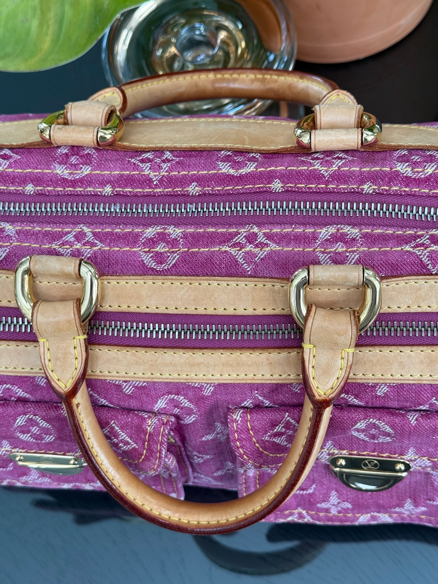 Neo Speedy Denim with Dustbag 🌺📅 Year: 2006
