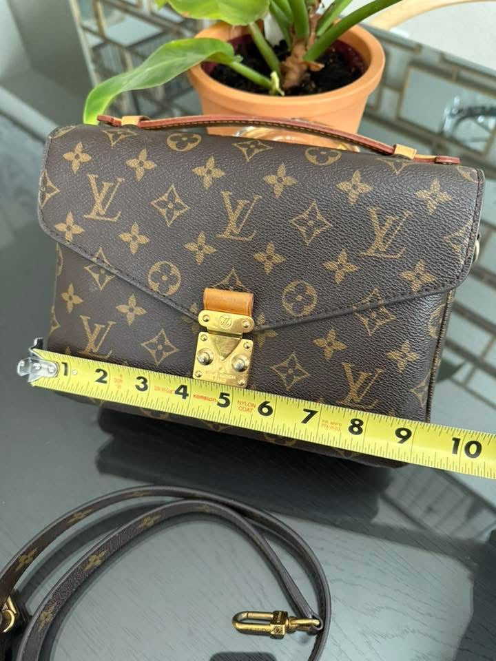 Pochette Metis in Monogram with Box, Dustbag, Insert organizer and Paper bag 🗓️ Year 2014
