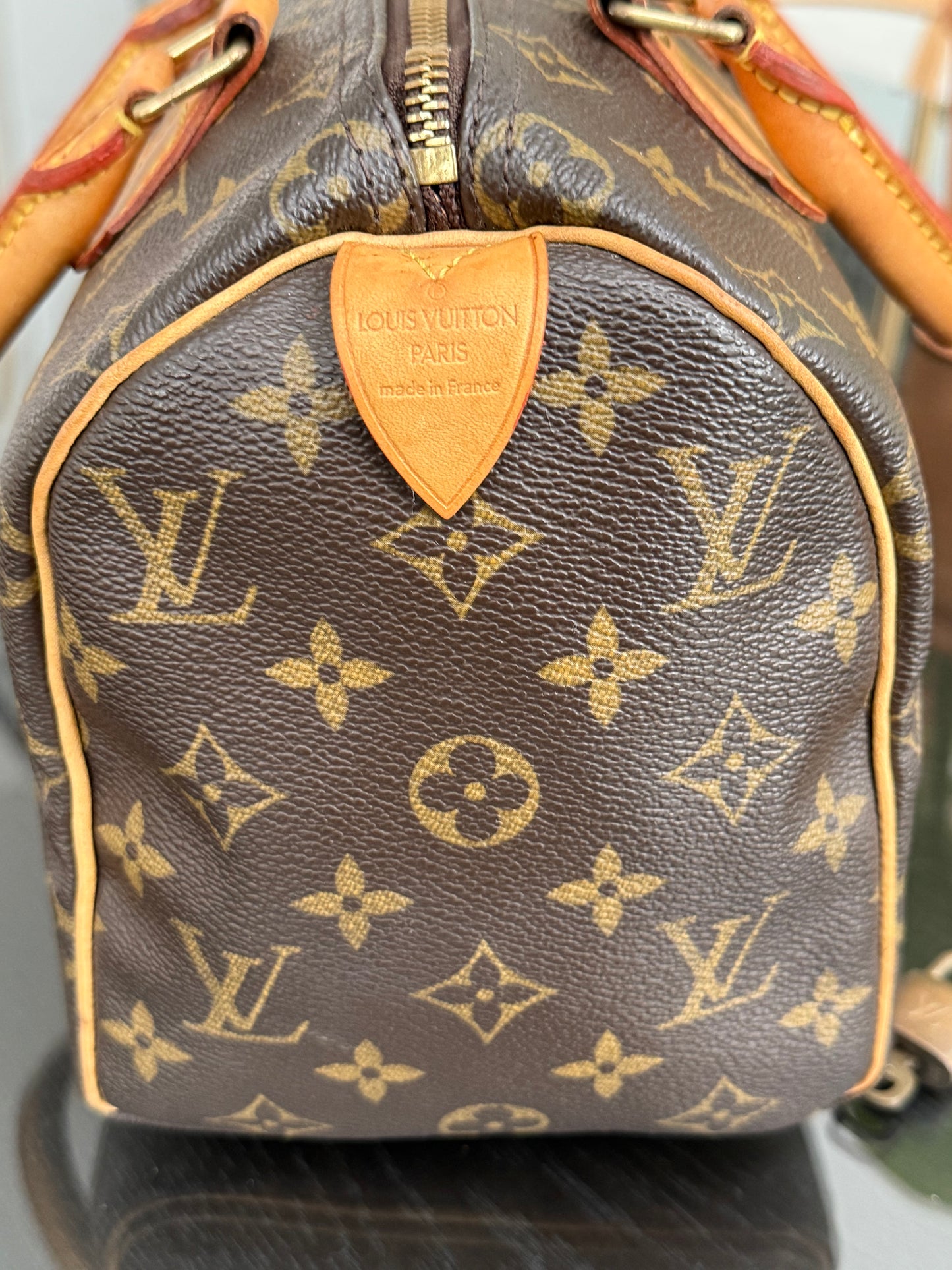 Speedy 25 in Monogram with Lock 🔐 and Key -🗓️ Year: 2005