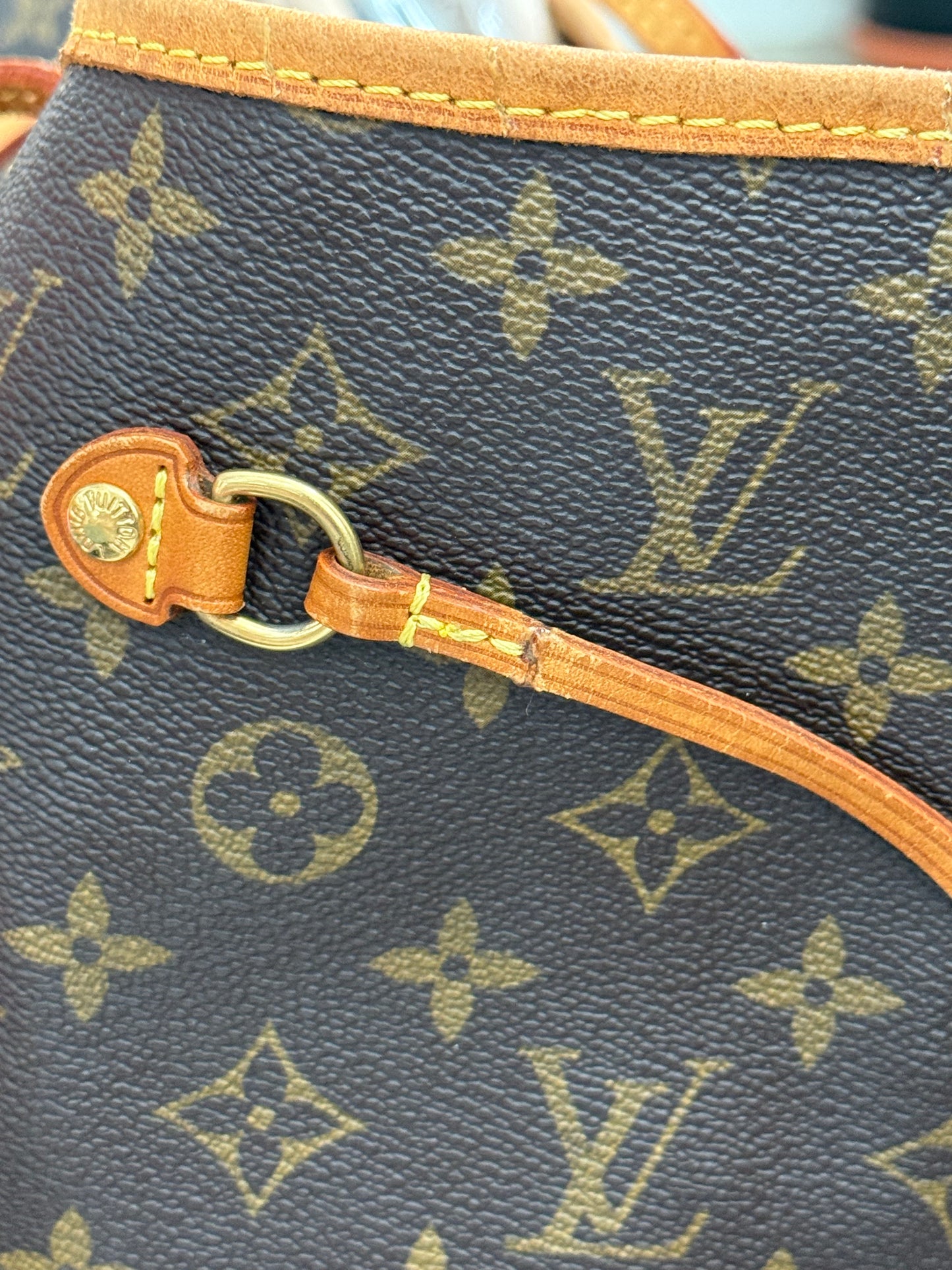 Neverfull GM Monogram with Insert Organizer -🗓️ Year: 2007