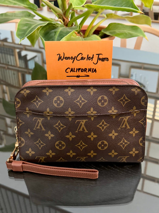 Orsay Clutch 
🗓️ Year: 1998