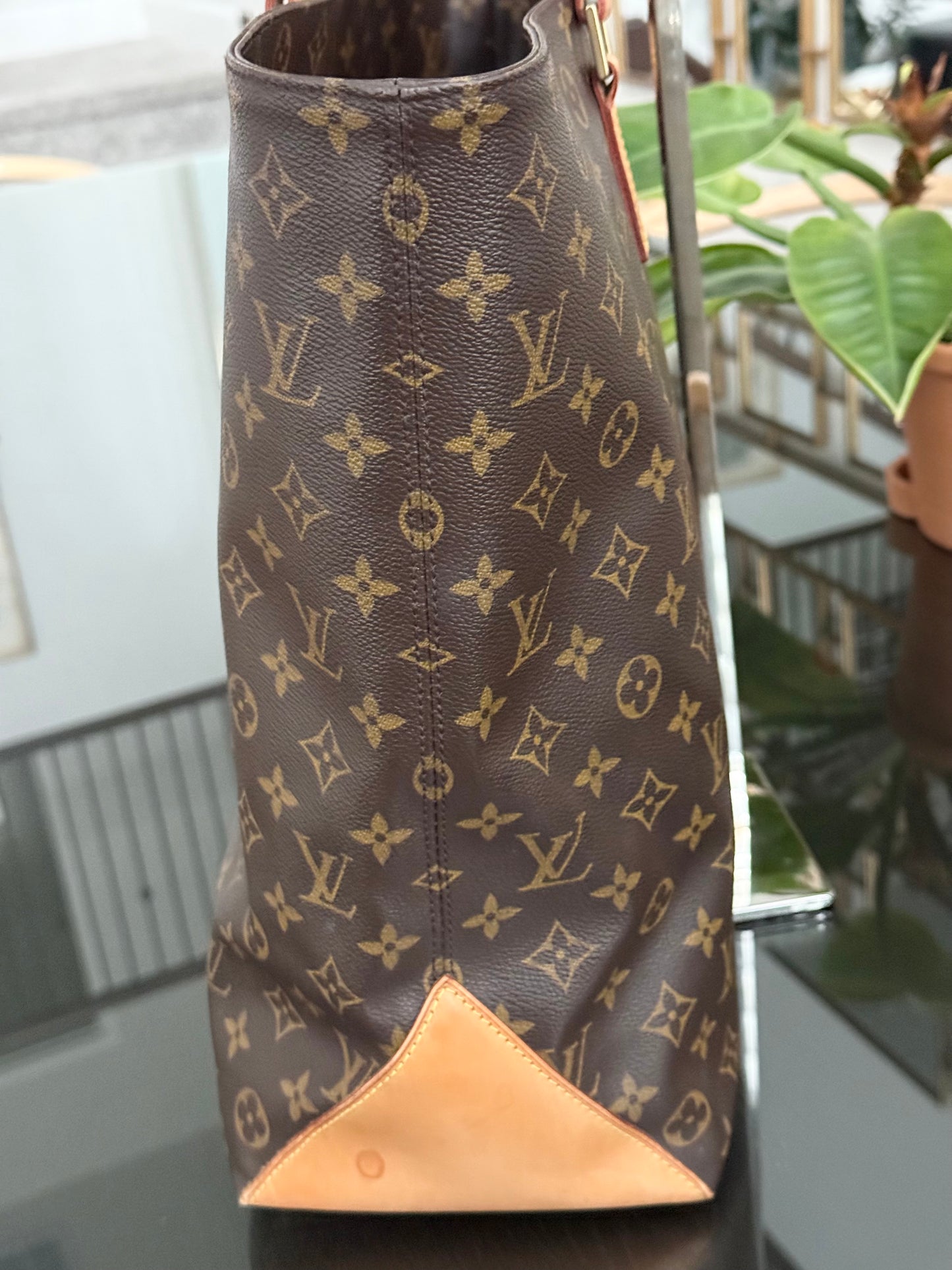 Cabas Alto in Monogram 🗓️ Year: 2002