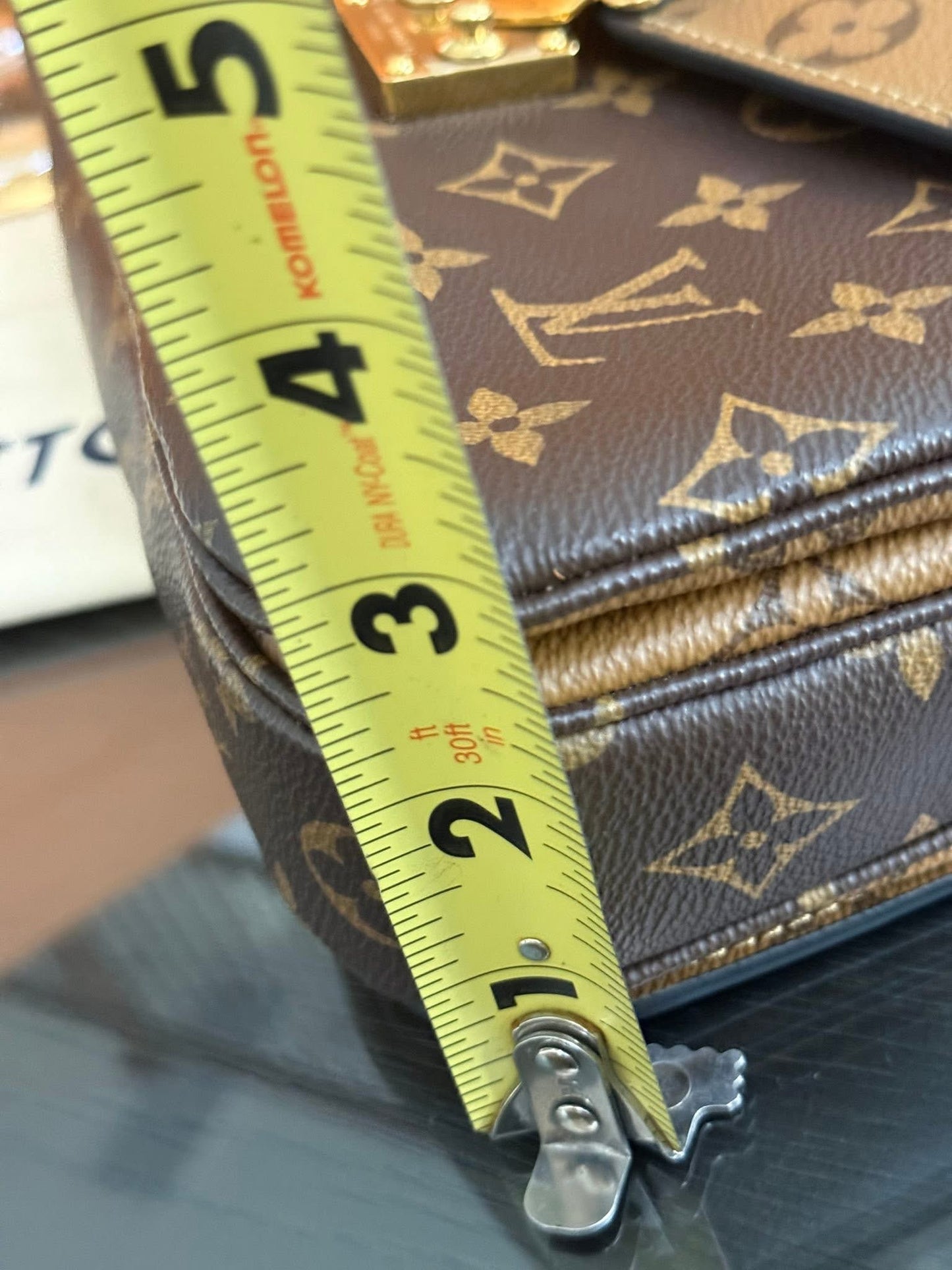 Pochette Metis Reverse in Monogram with Original Strap, Box, Dustbag and Paper bag 🗓️ Year 2019