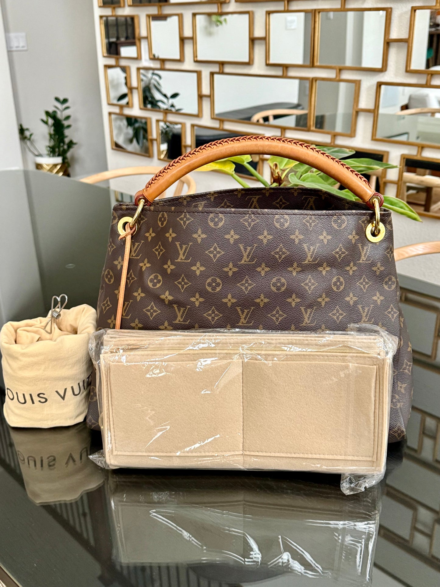 Artsy MM with Dustbag and Insert Organizer 🗓️ Year: 2012