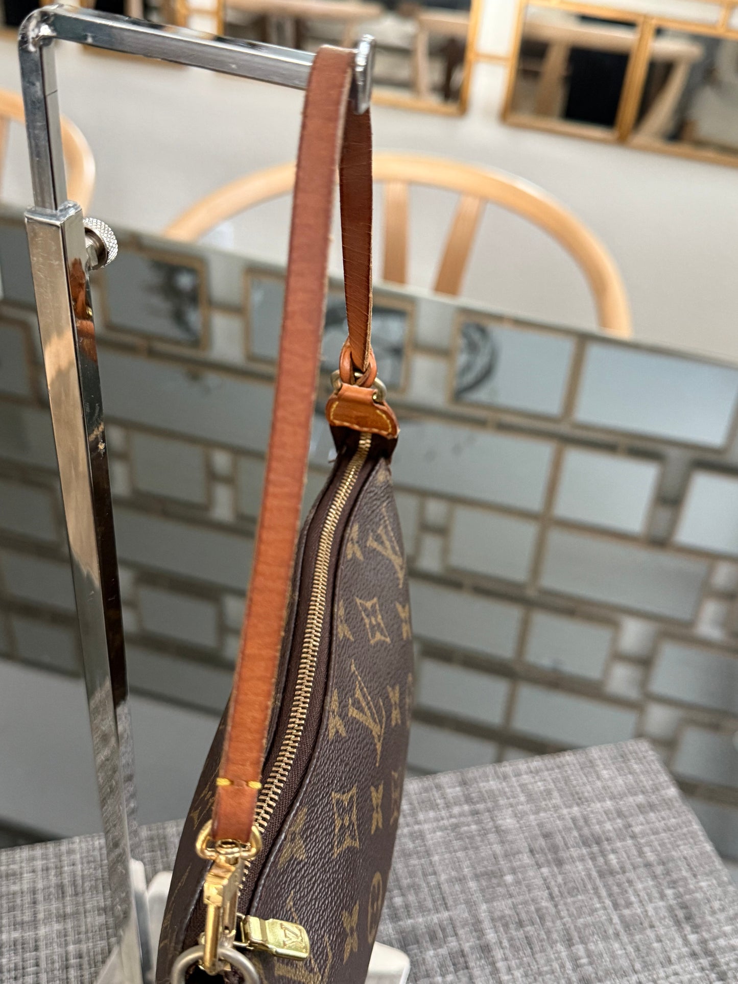 Pochette Accessories - 📅 Year: 2002