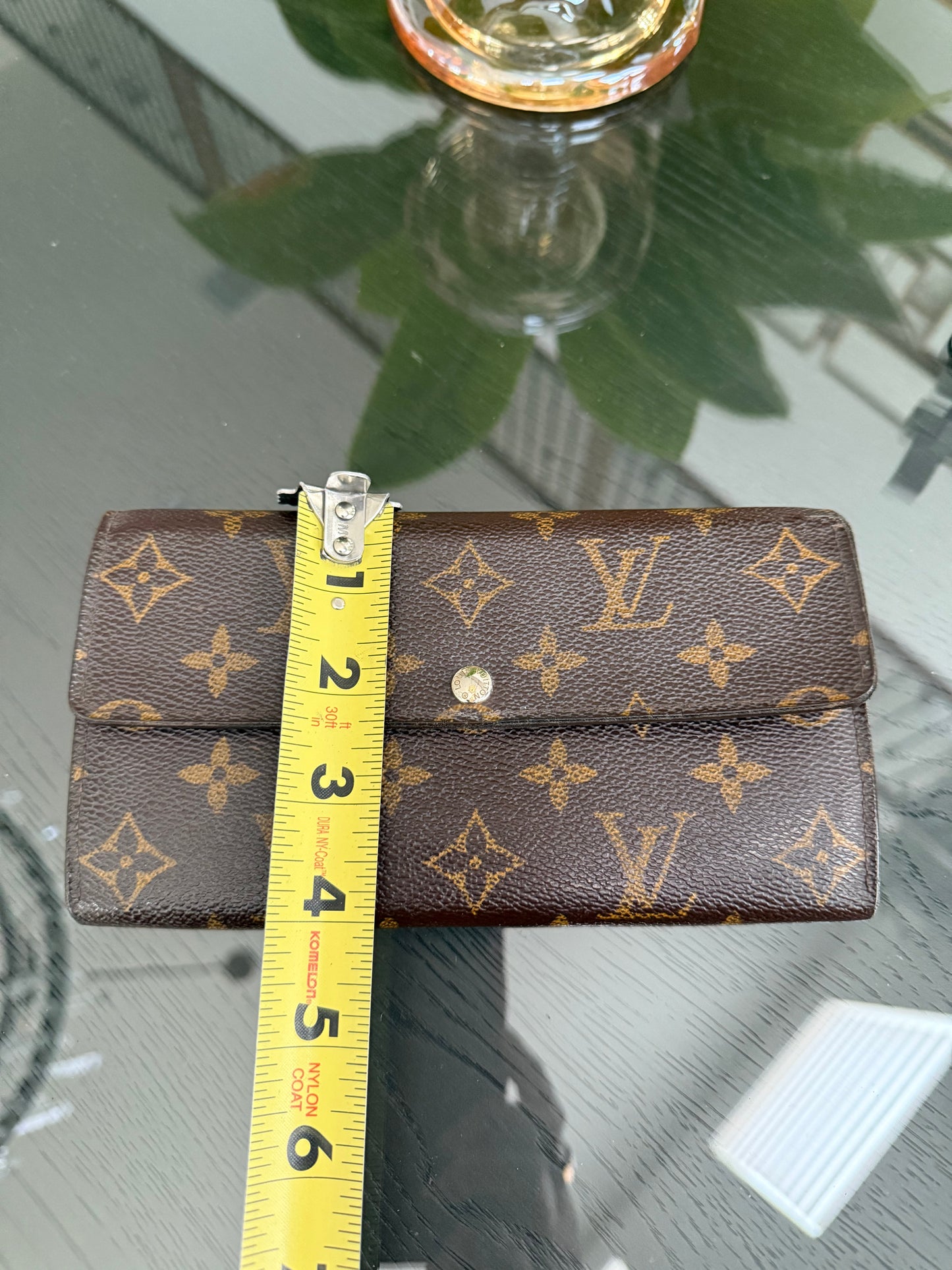Sarah Wallet with 10 Cardholders 🗓️ Year: 2008