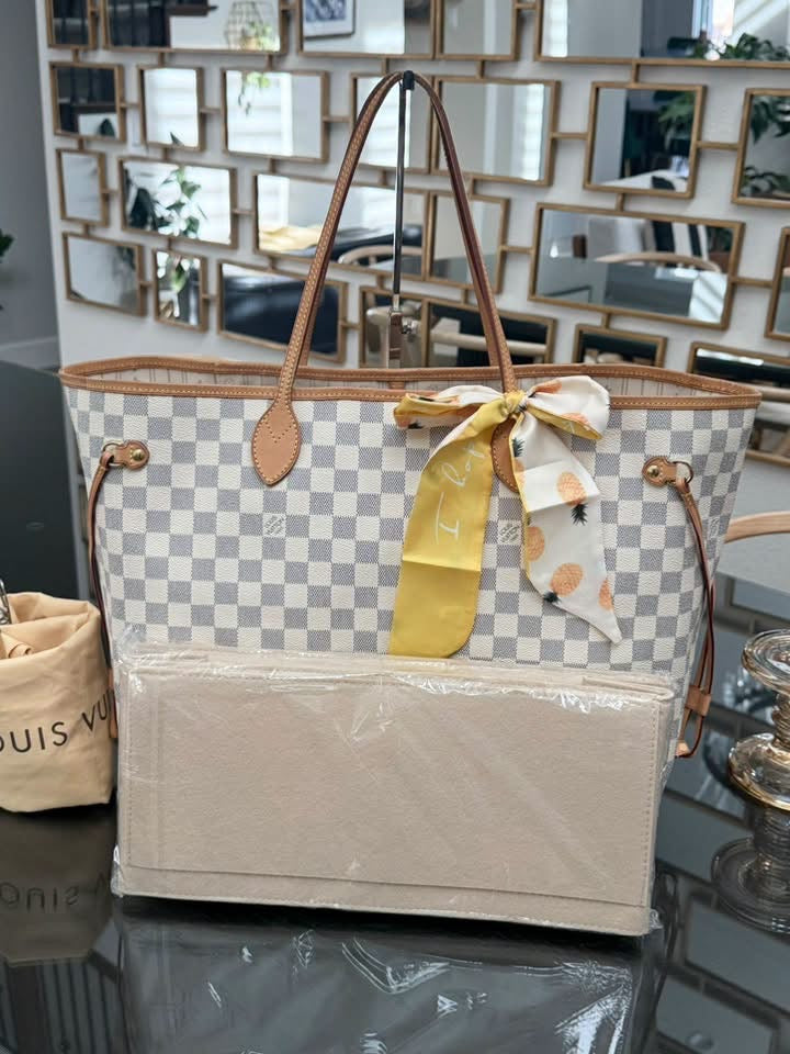 Neverfull GM in Azur with Dustbag, Insert Organizer and Non branded Twilly -🗓️ Year: 2009