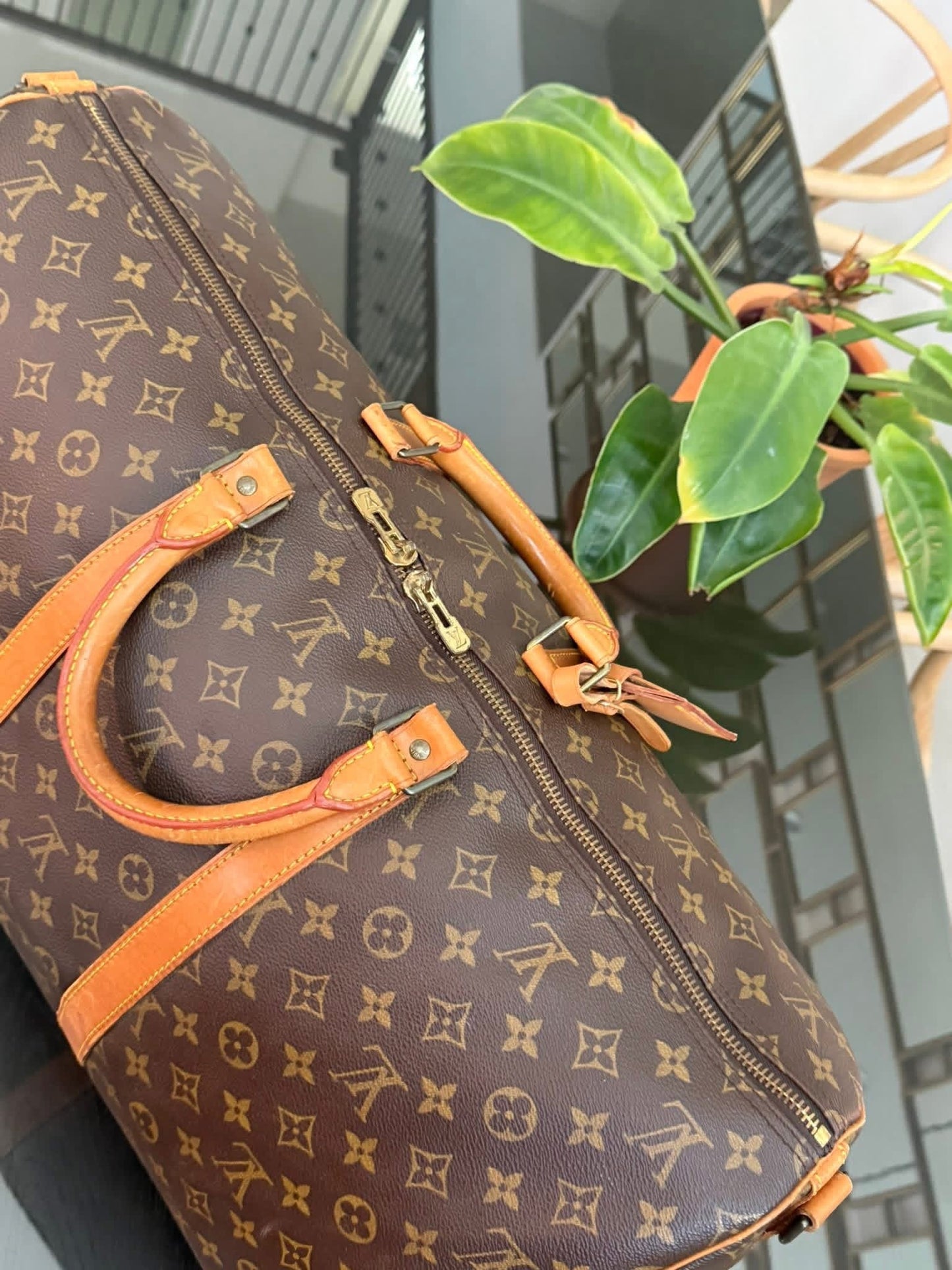 Keepall 55 Bandoulier with Original Strap, Luggage tag and Poignet 🗓️ Year: 1988