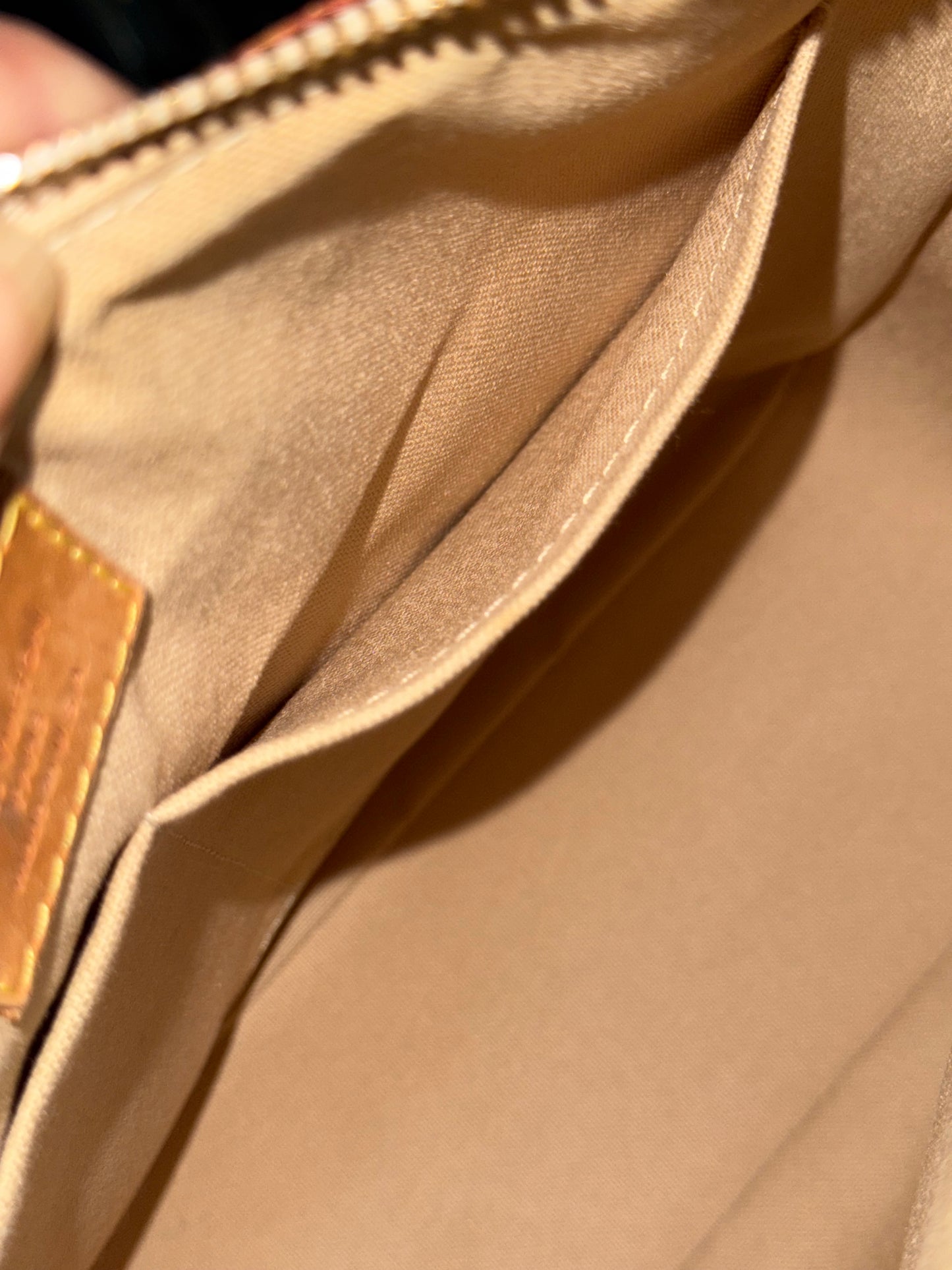 Siracusa PM Crossbody - 📅 Year: 2011