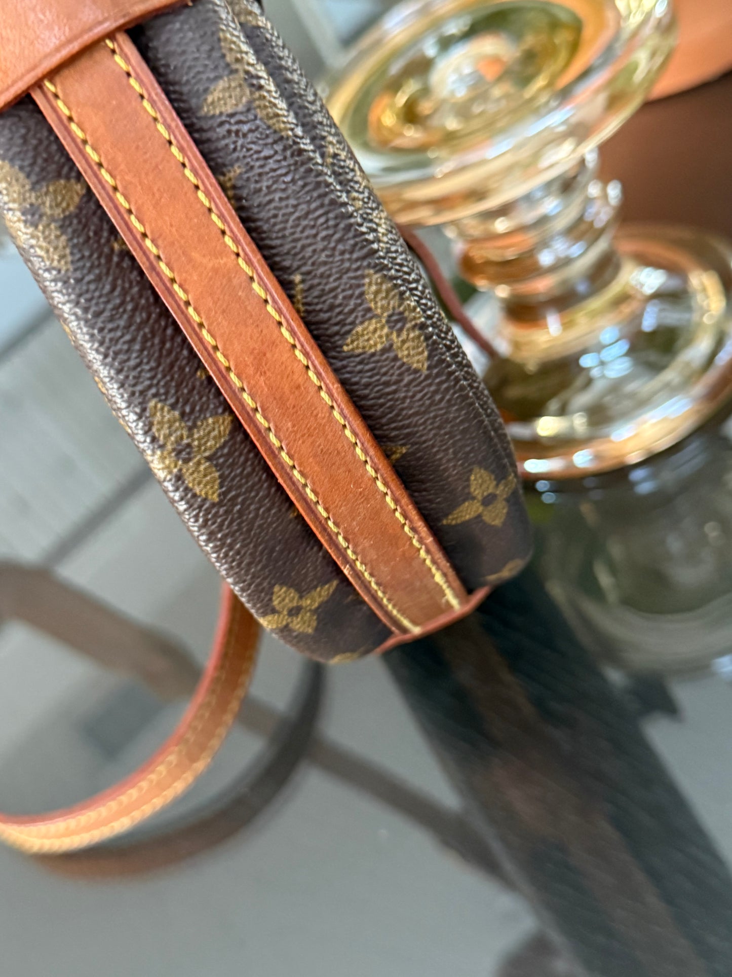 Jeaunefille MM Crossbody -Year: 1990