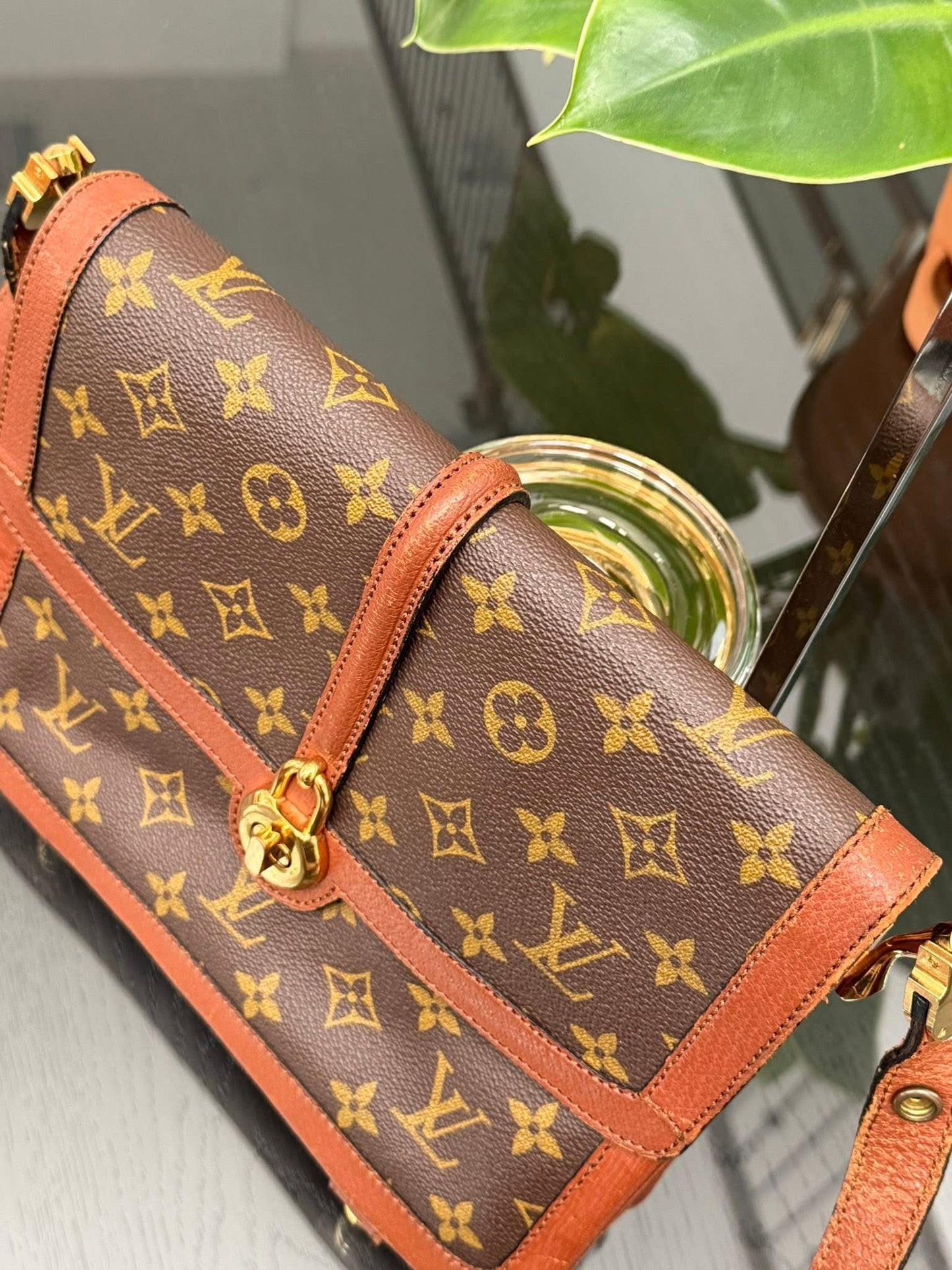 Monogram Sac Vendome 2 Way Bag -🗓️ Pre Date Code