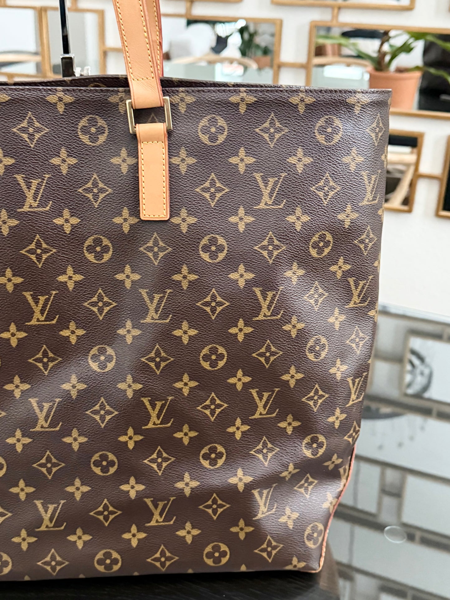 Cabas Alto in Monogram 🗓️ Year: 2002