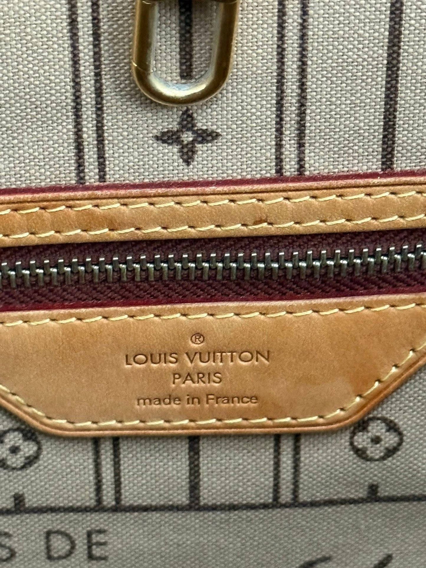 Neverfull MM with Dustbag and Insert Organizer 📅 Year: 2011