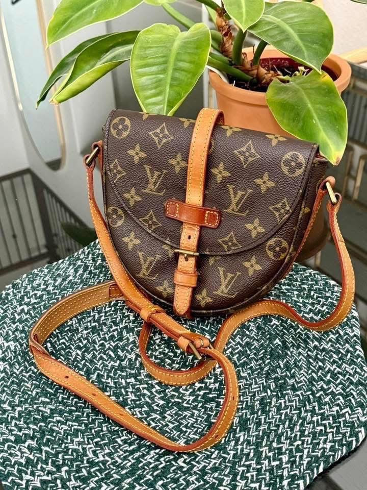 Chantilly PM Crossbody Bag 🌺 Year 1988