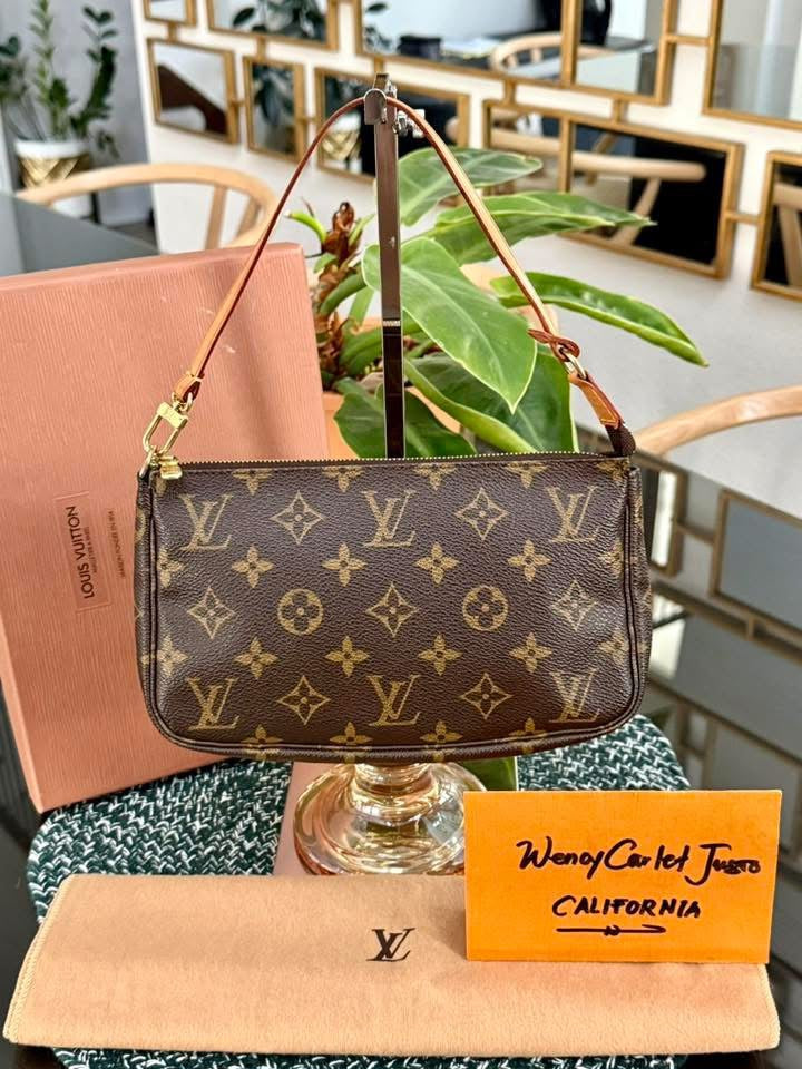 Monogram Pochette Accessories with Dustbag and Box 📅 Year: 2001