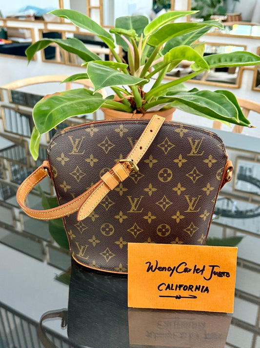Drouot Crossbody 📅 Year: 2000