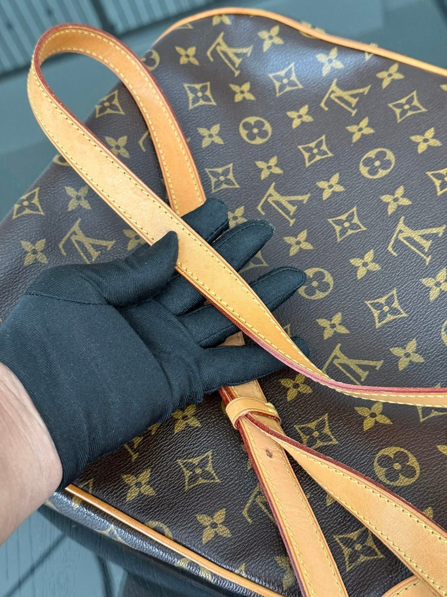 Odeon MM Crossbody with Dustbag - 🗓️ Year: 2008
