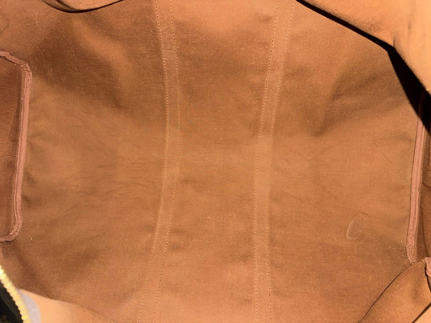 Keepall 60 Bandoulier with Original Strap, Luggage Tag and Poignet 📅 Year: 1991