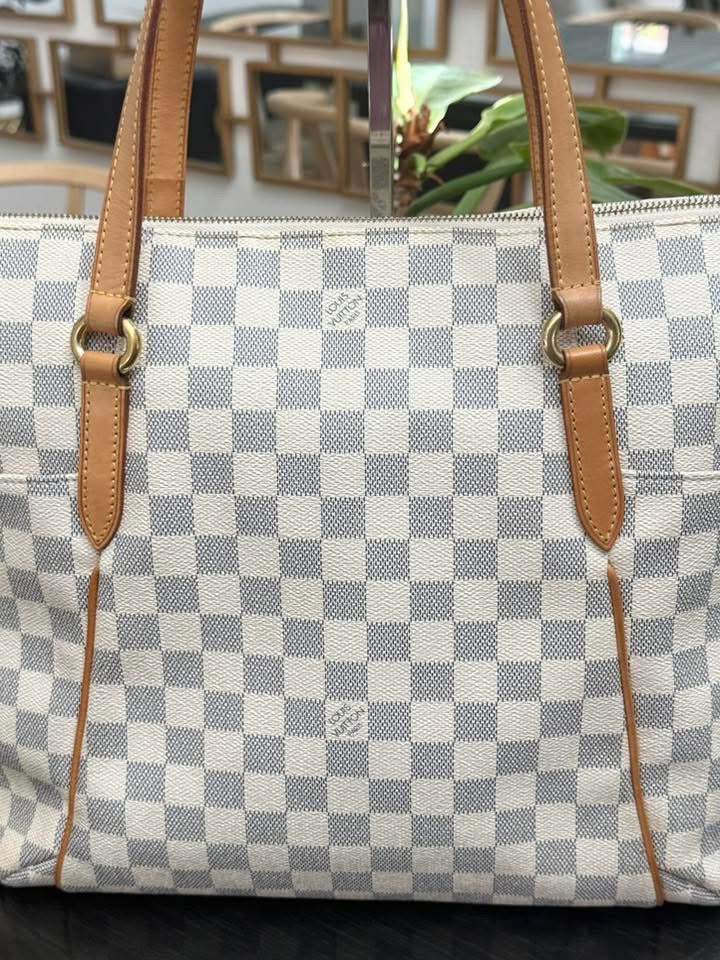 Totally MM in Azur with Dustbag and Insert Organizer 📅 Year: 2009