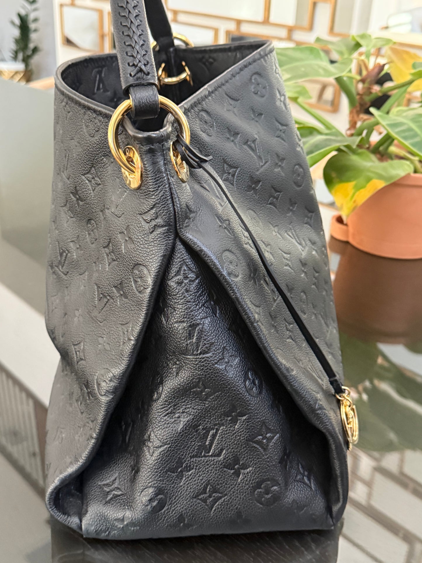 Artsy MM Empriente Black with Dustbag - 📅 Microchip and Authenticated