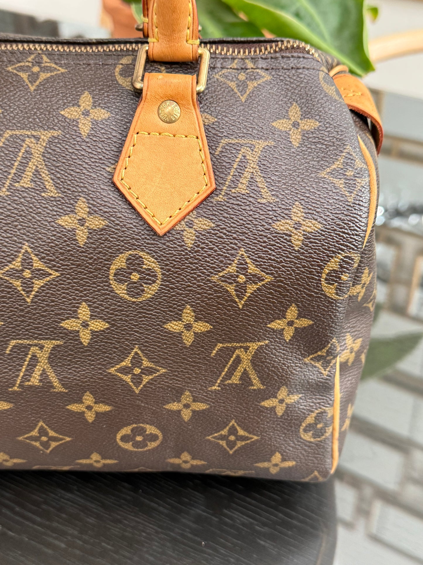 Speedy 25 in Monogram with Lock 🔐 and Key -🗓️ Year: 2005