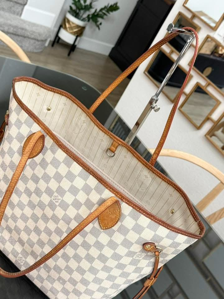 Neverfull MM Azur with Insert Organizer 🌺 📅 Year: 2010