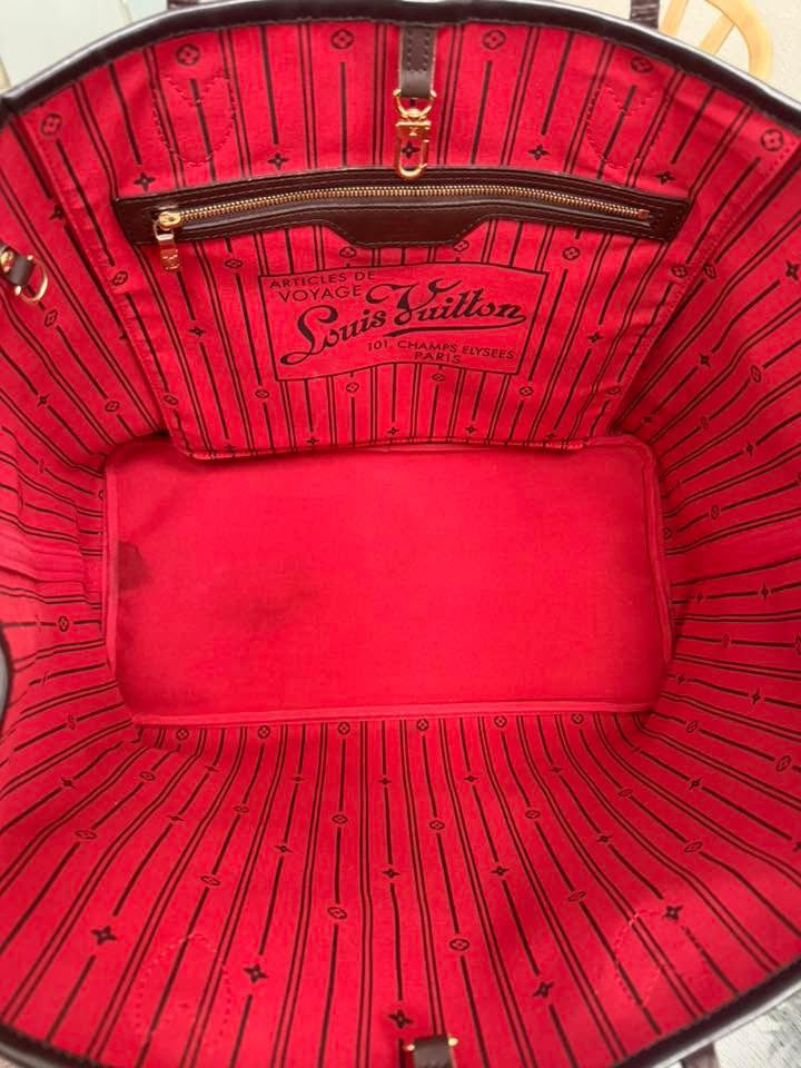 Neverfull GM in DE with Insert Organizer and Dustbag 🌺 📅 Year: 2009