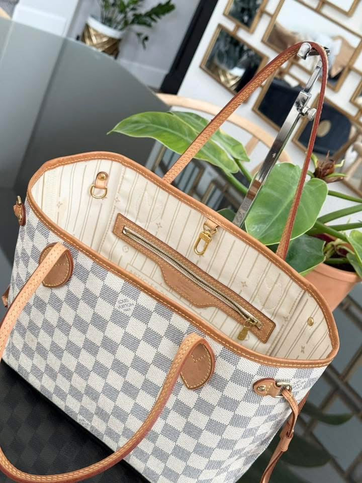 Neverfull PM in Azur with Dustbag and Insert Organizer 🗓️ Year: 2011